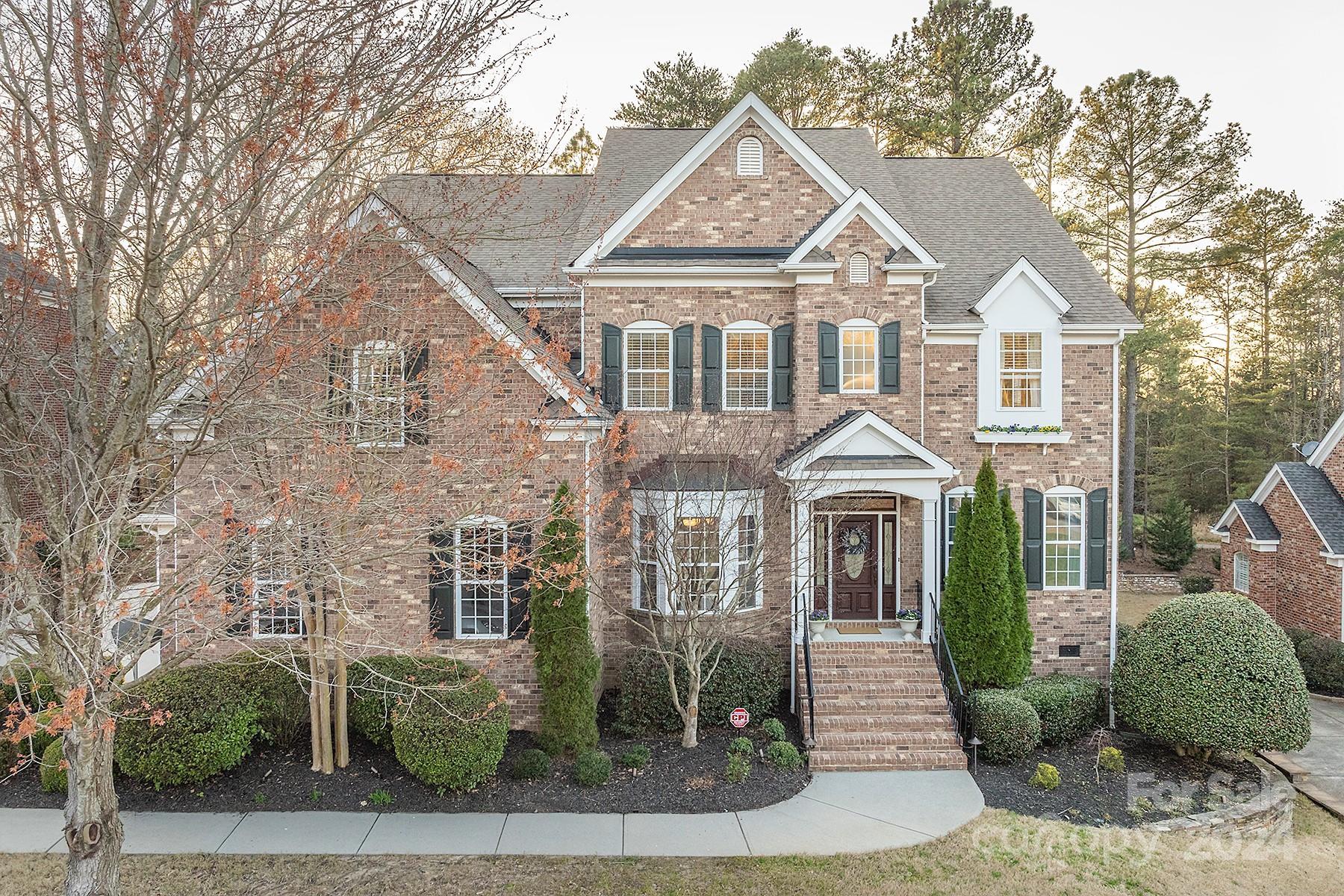 Photo one of 17001 Turtle Point Rd Charlotte NC 28278 | MLS 4118318
