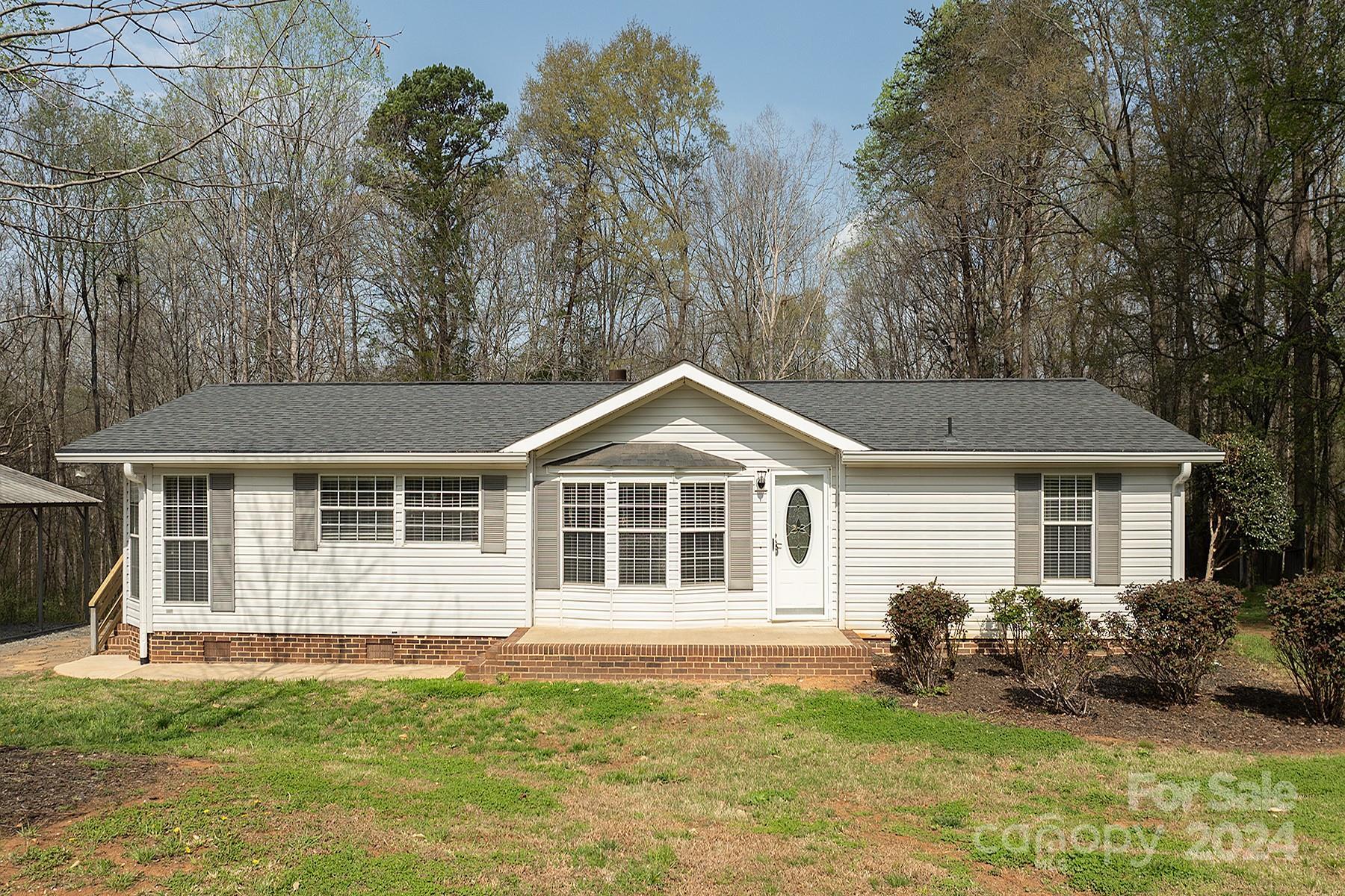Photo one of 222 Shane Dr Mount Holly NC 28120 | MLS 4118372