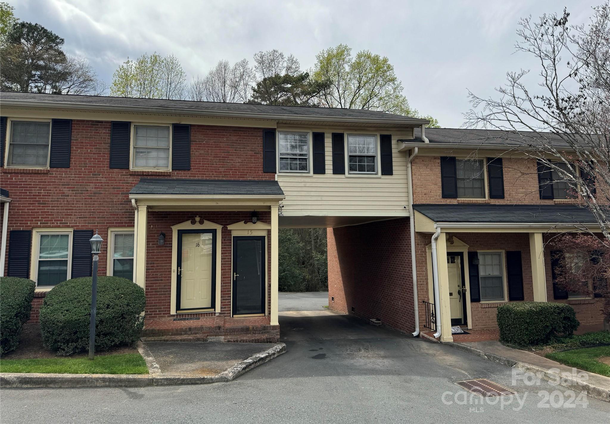 Photo one of 623 S New Hope Rd # 15 Gastonia NC 28054 | MLS 4118447