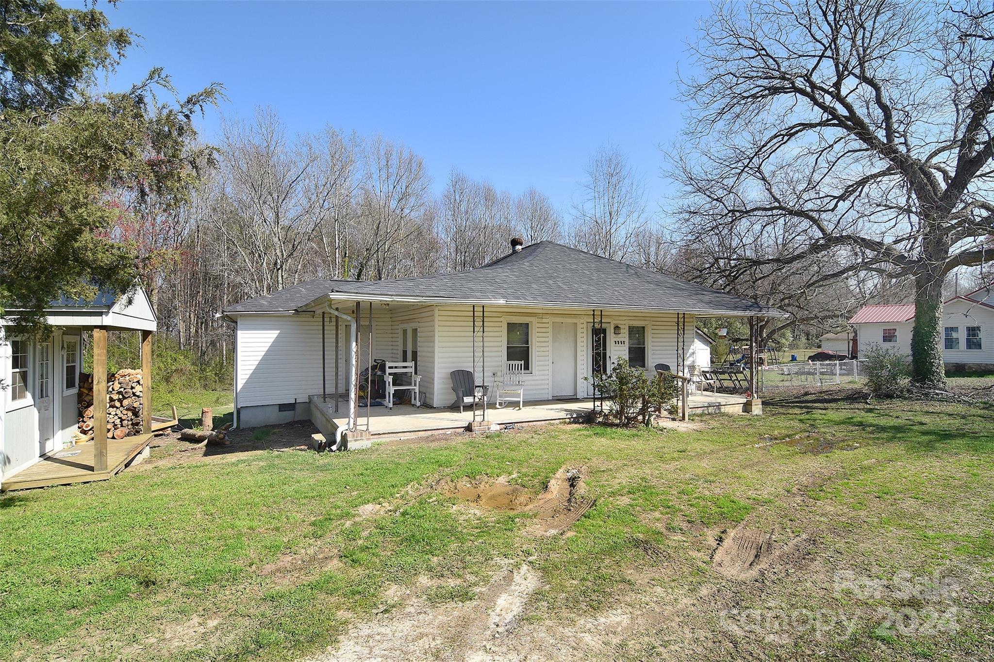 Photo one of 1118 Tryon Courthouse Rd Bessemer City NC 28016 | MLS 4118780