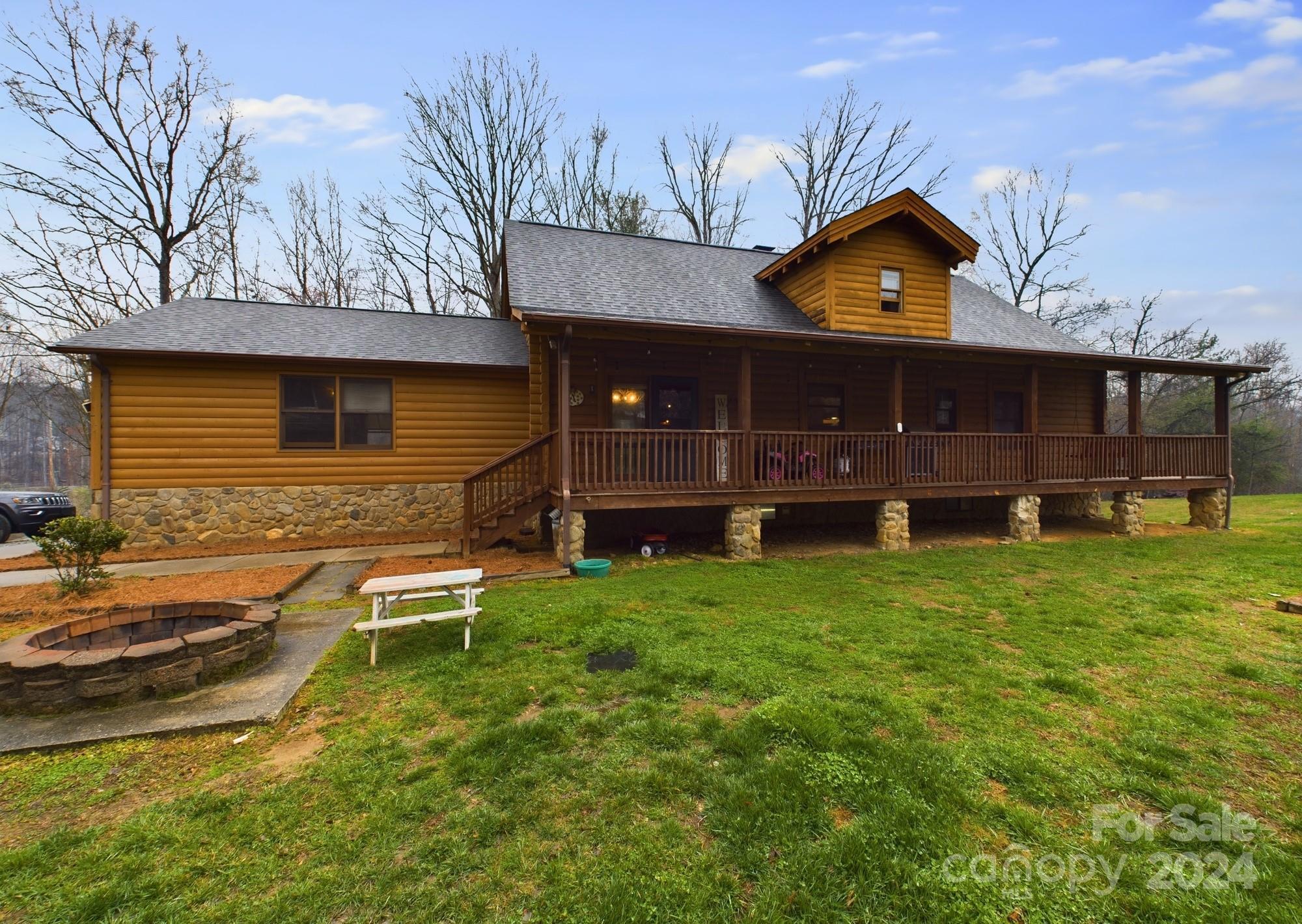 Photo one of 67 Little Country Ln Taylorsville NC 28681 | MLS 4119411