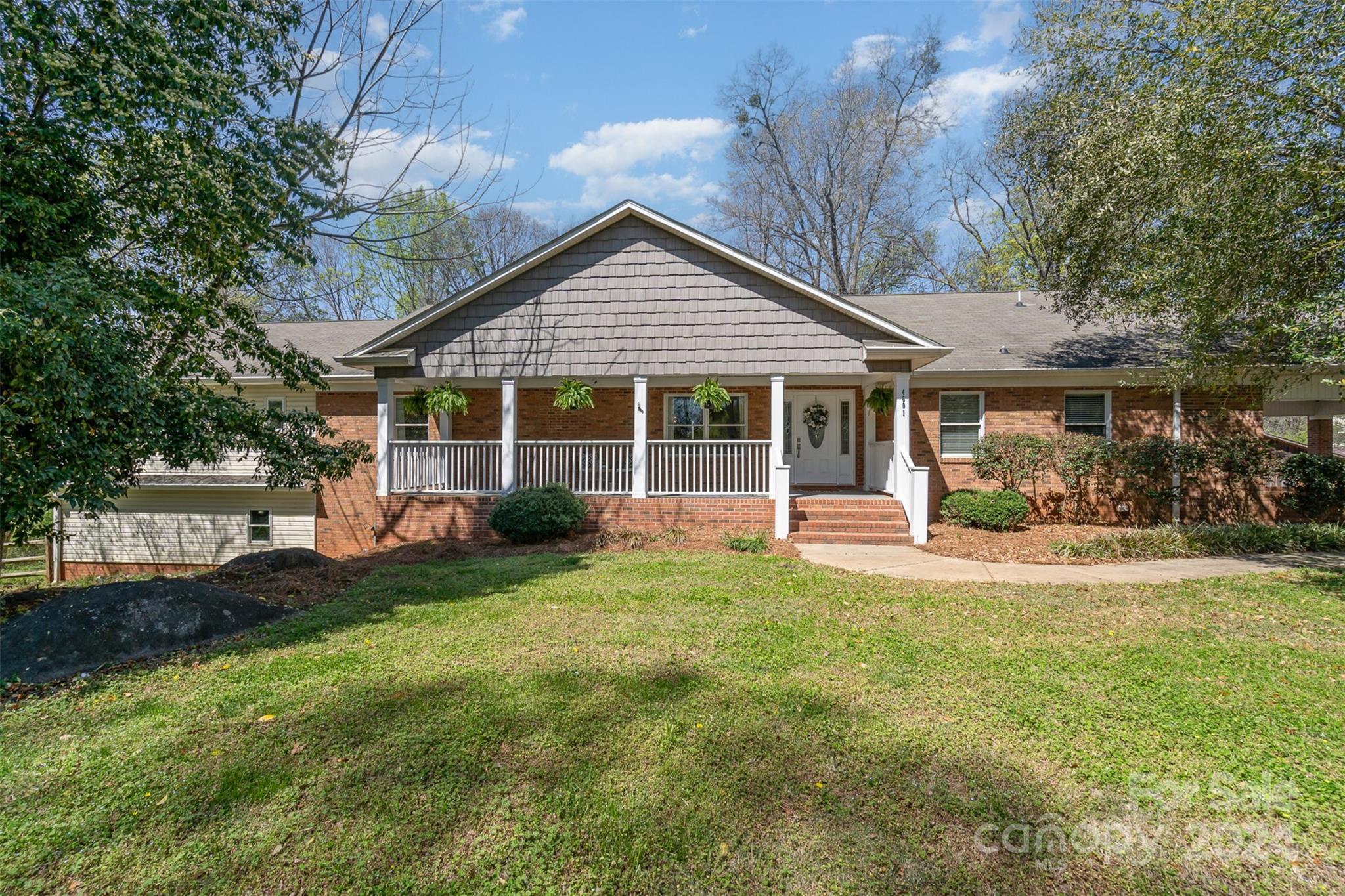 Photo one of 4601 Mt Holly Huntersville Rd Charlotte NC 28216 | MLS 4120141