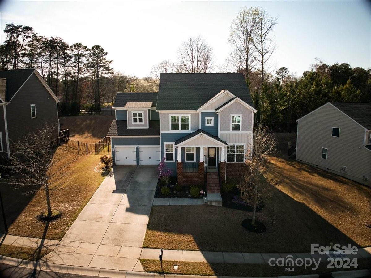Photo one of 17148 Belmont Stakes Ln Charlotte NC 28278 | MLS 4120149