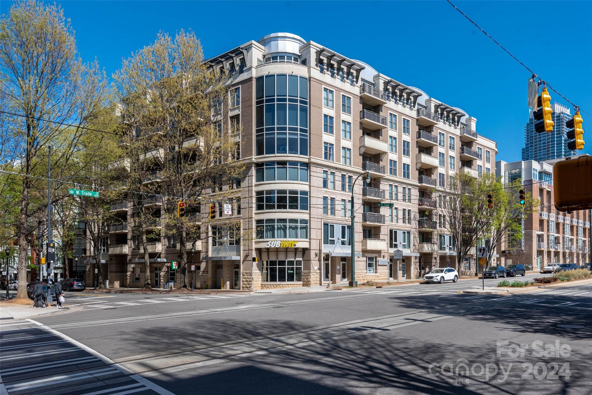 Photo one of 718 Trade St # 604 Charlotte NC 28202 | MLS 4120477