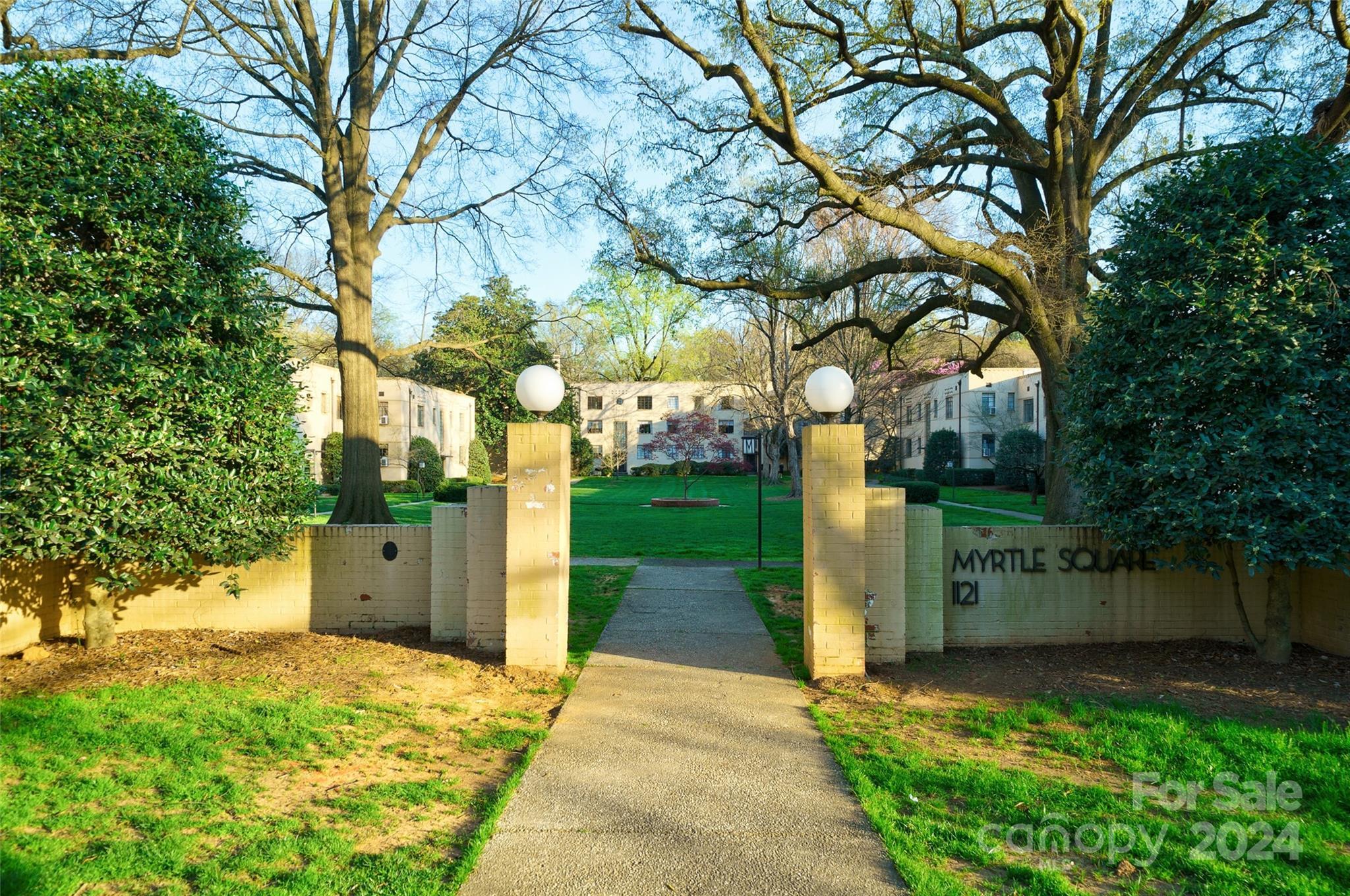 Photo one of 1121 Myrtle Ave # 62 Charlotte NC 28203 | MLS 4120528