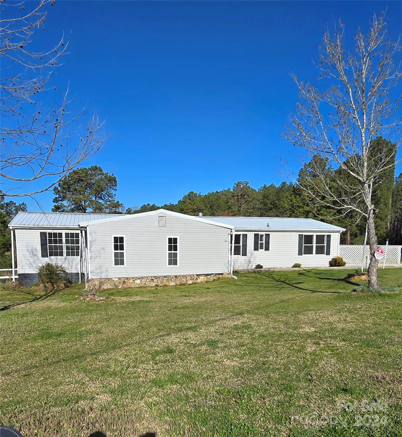 Photo one of 185 Jackson Dr Biscoe NC 27209 | MLS 4120572