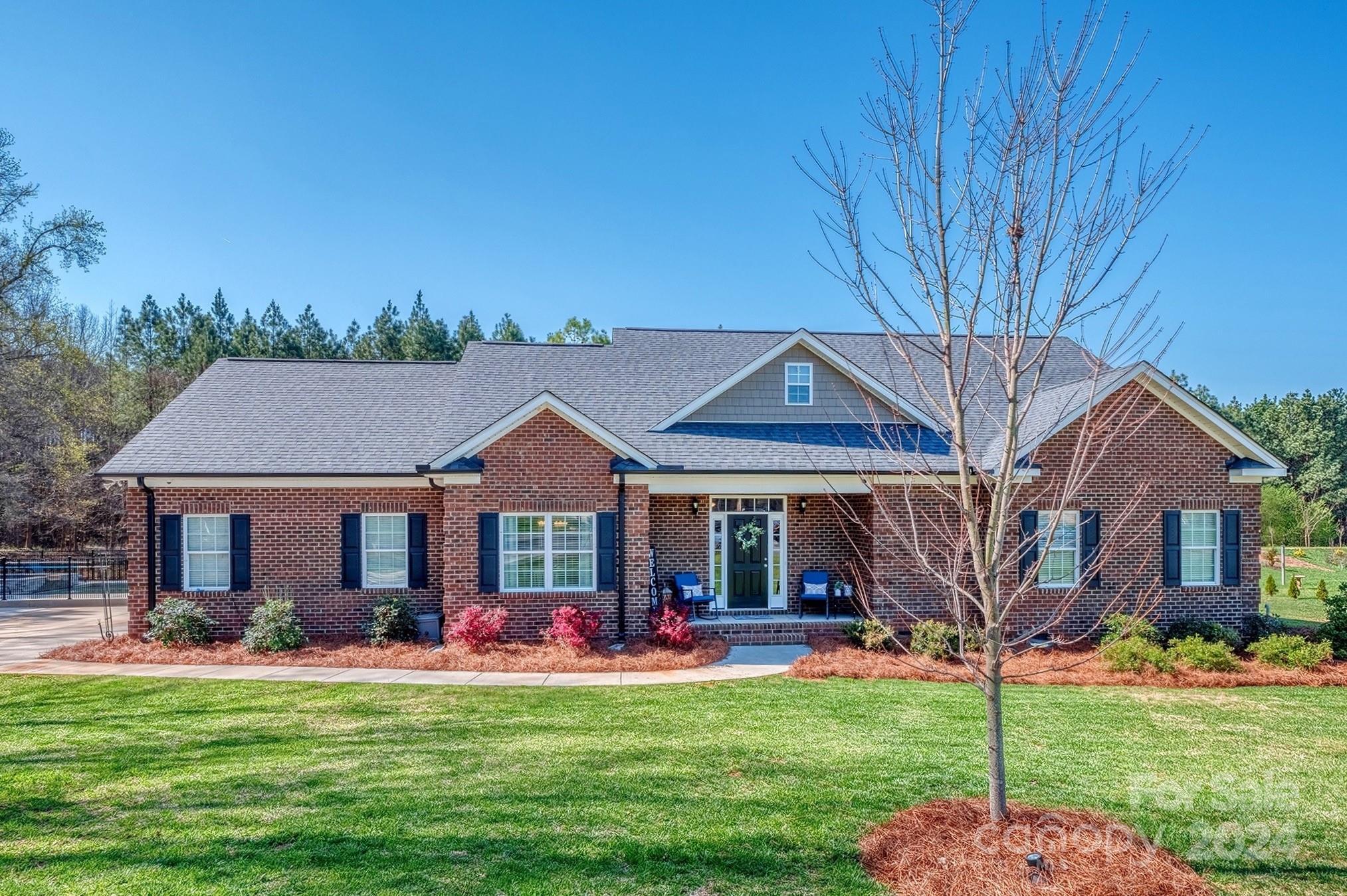 Photo one of 5298 Ivy Spring Ln Concord NC 28025 | MLS 4120886