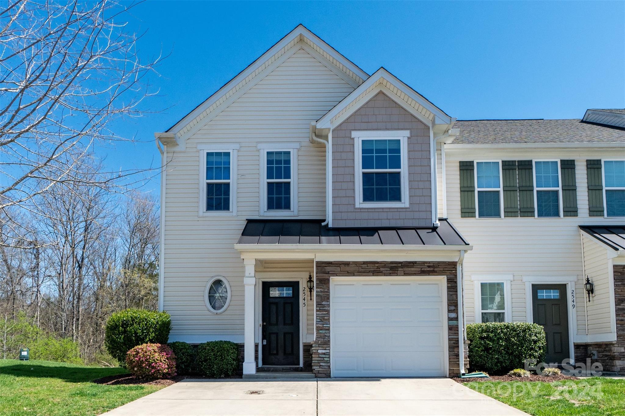 Photo one of 2545 Silverthorn Dr # 86 Charlotte NC 28273 | MLS 4121048