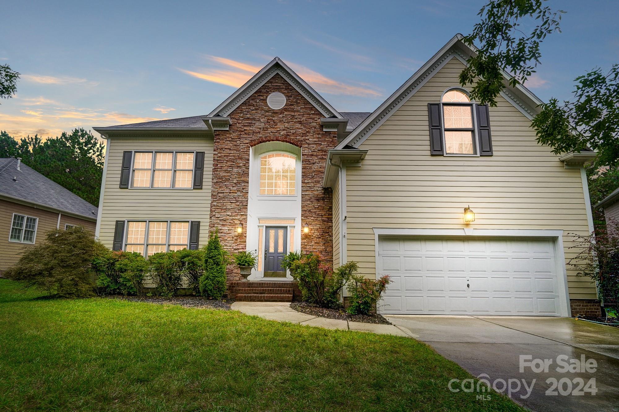 Photo one of 3049 River Bend Dr Tega Cay SC 29708 | MLS 4121094