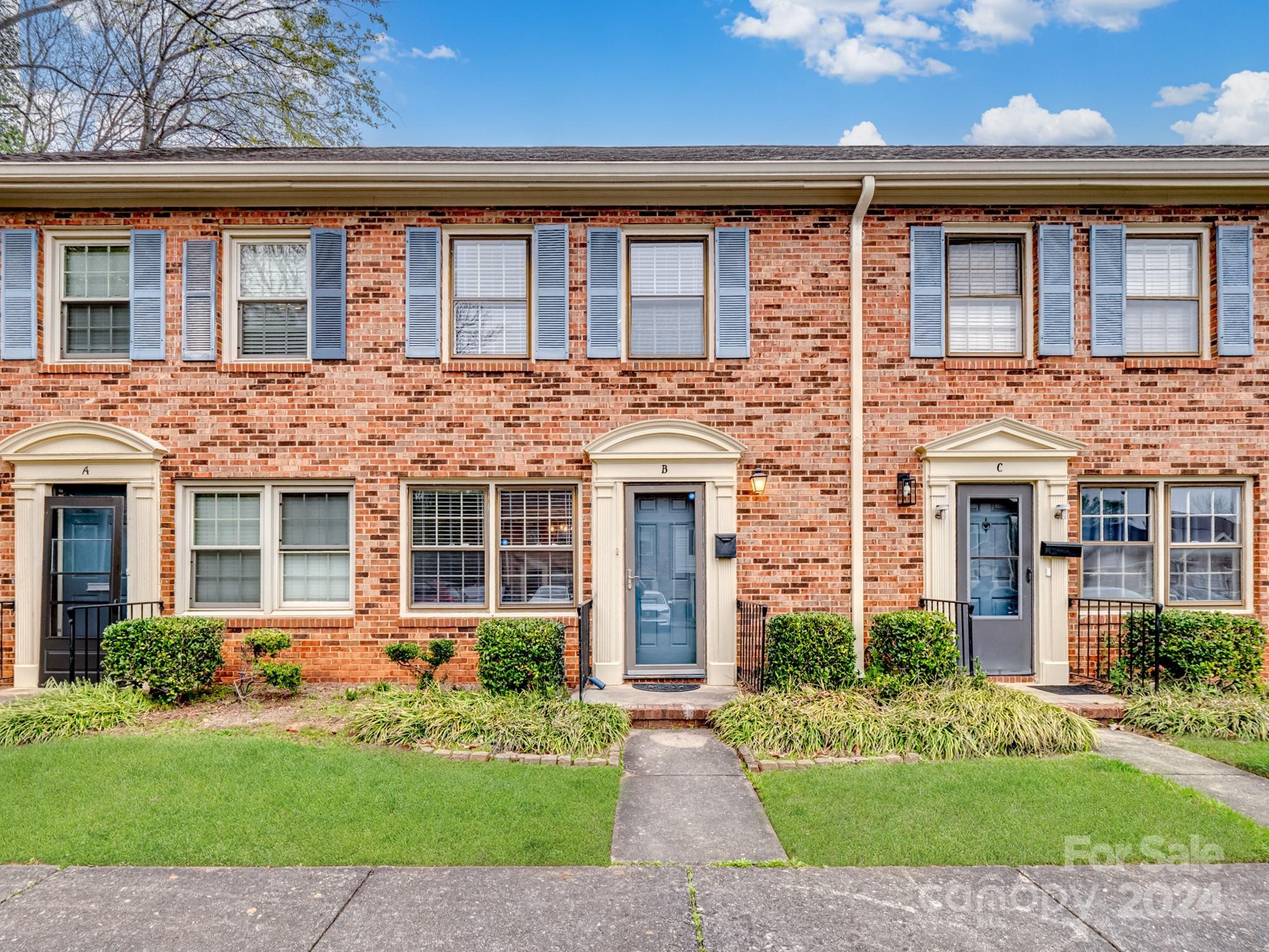 Photo one of 6306 Old Pineville Rd # B Charlotte NC 28217 | MLS 4121278