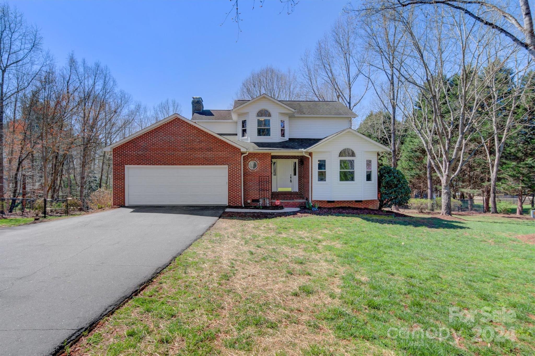 Photo one of 6541 Willowbottom Rd Hickory NC 28602 | MLS 4121346