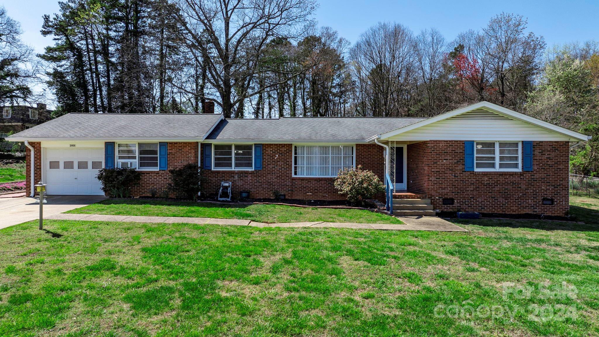Photo one of 2431 17Th Ne St Hickory NC 28601 | MLS 4121563