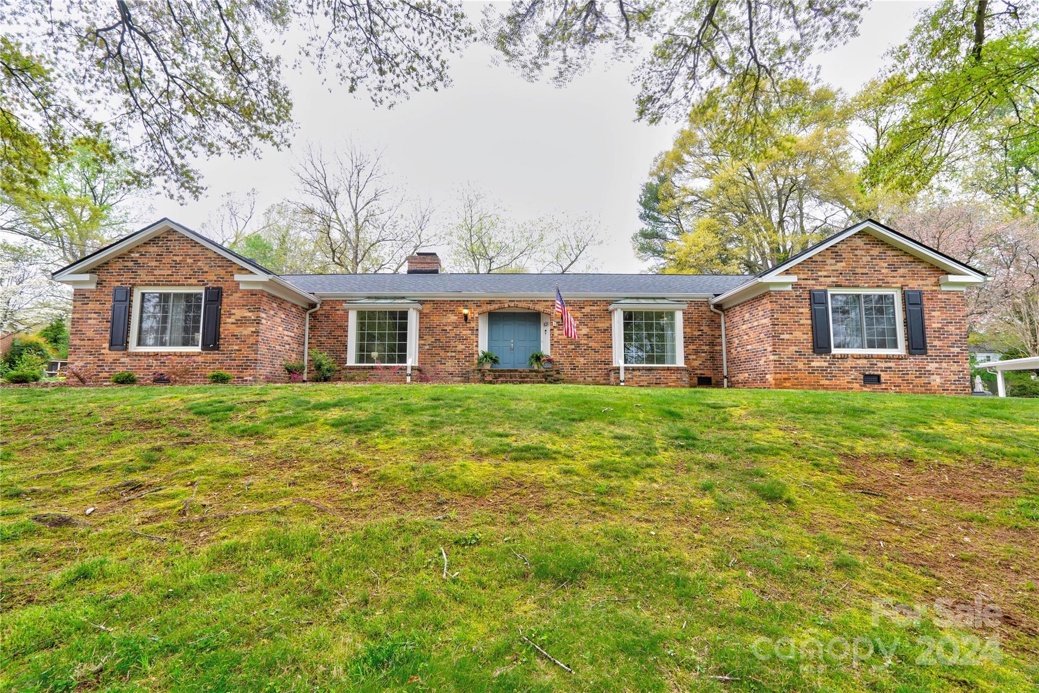 Photo one of 820 E Graham St Shelby NC 28150 | MLS 4121645