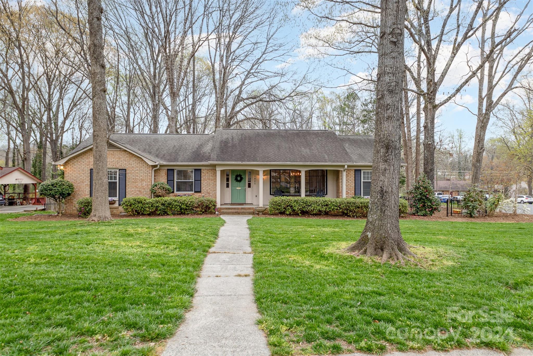 Photo one of 1400 Worcaster Pl Charlotte NC 28211 | MLS 4121983