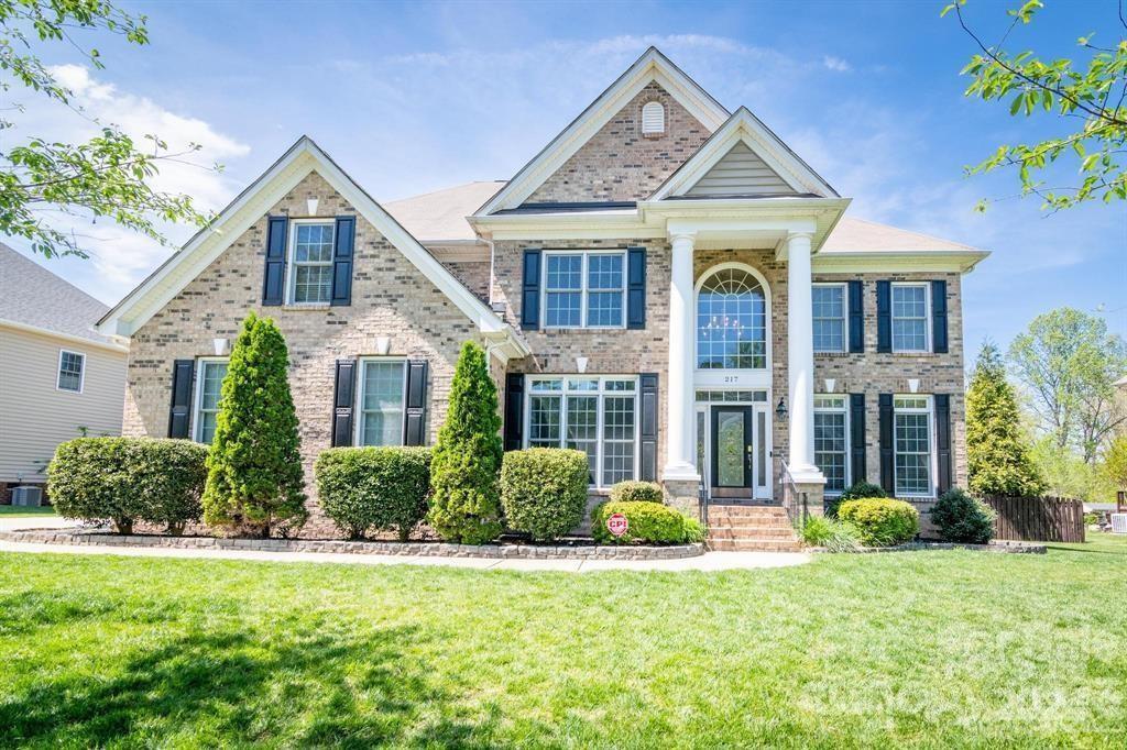 Photo one of 217 Crimson Orchard Dr Mooresville NC 28115 | MLS 4122020