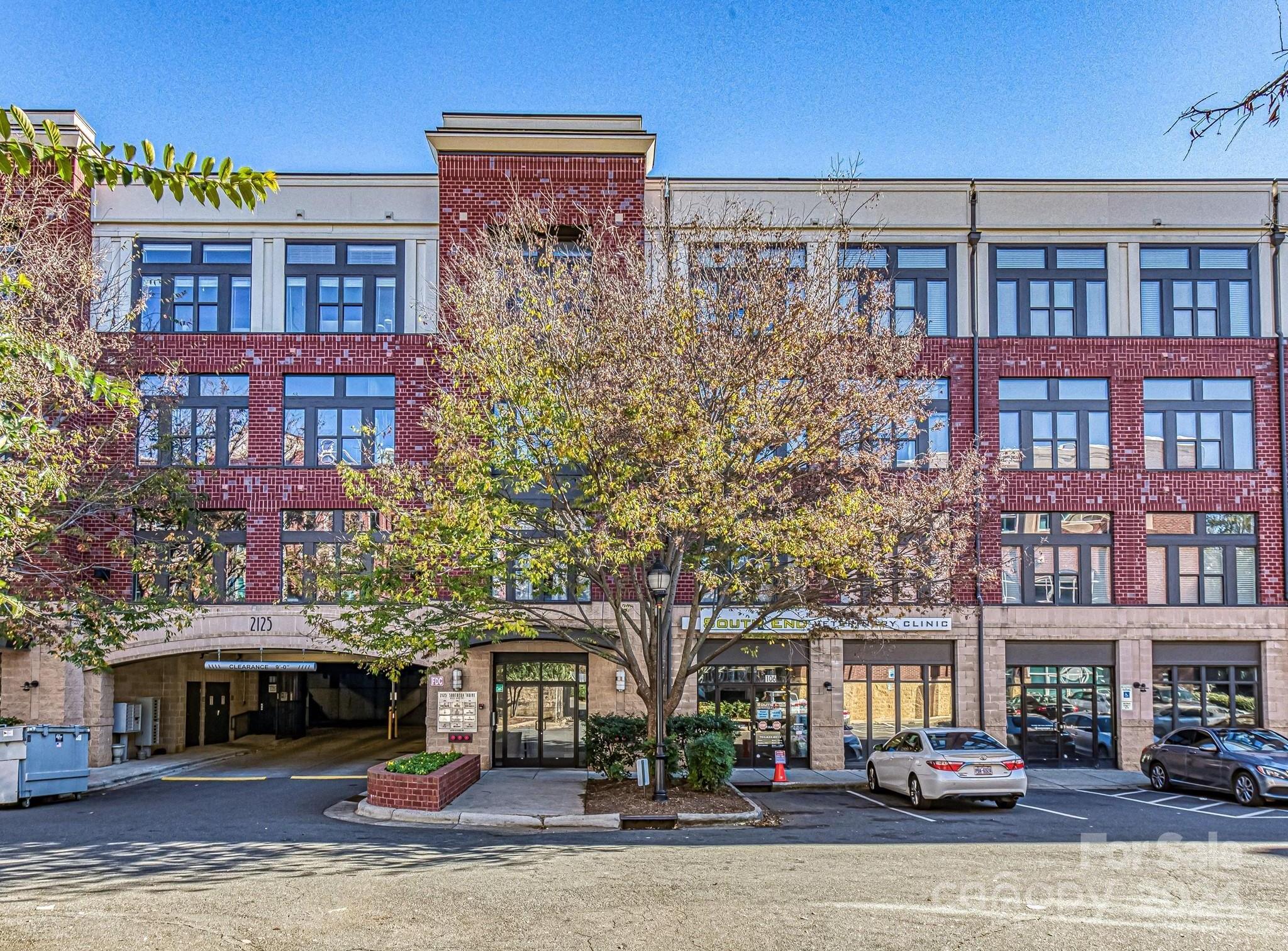 Photo one of 2125 Southend Dr # 309 Charlotte NC 28203 | MLS 4122405