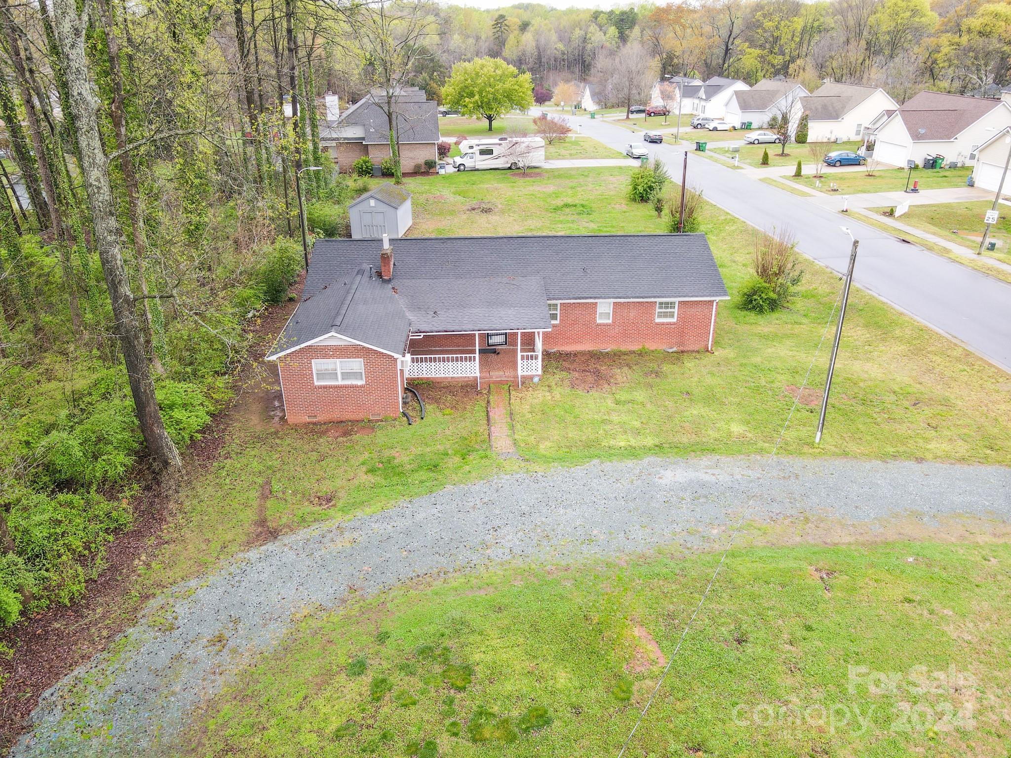 Photo one of 800 Old Little Rock Rd Charlotte NC 28214 | MLS 4122792