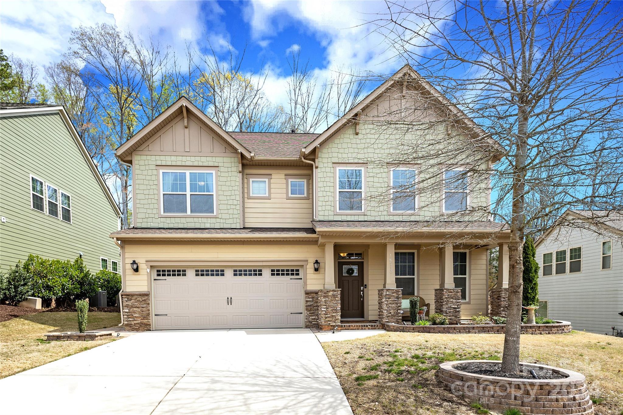 Photo one of 16513 Palisades Commons Dr Charlotte NC 28278 | MLS 4123272