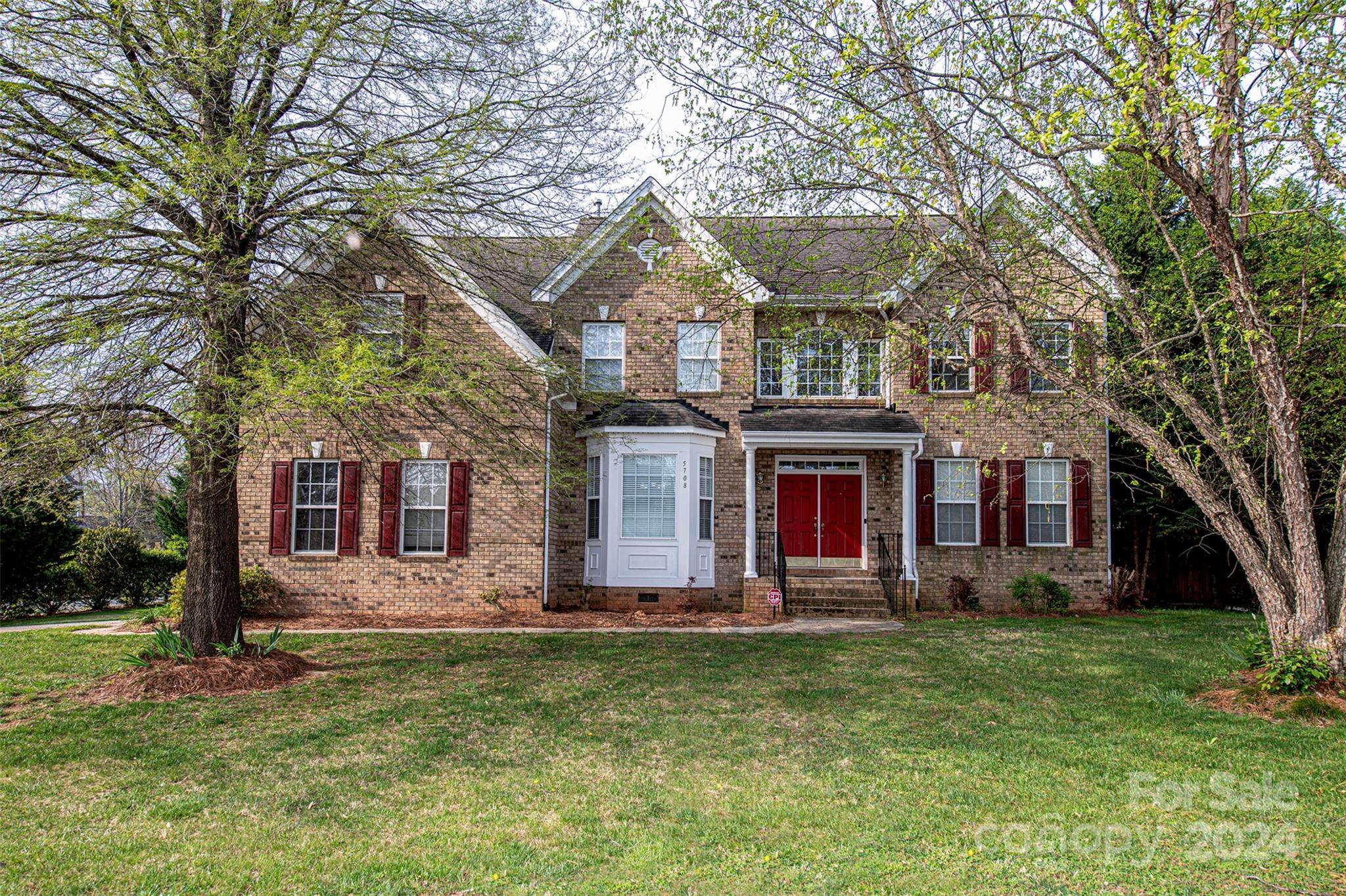 Photo one of 5708 Pyrite Cir Fort Mill SC 29708 | MLS 4123933