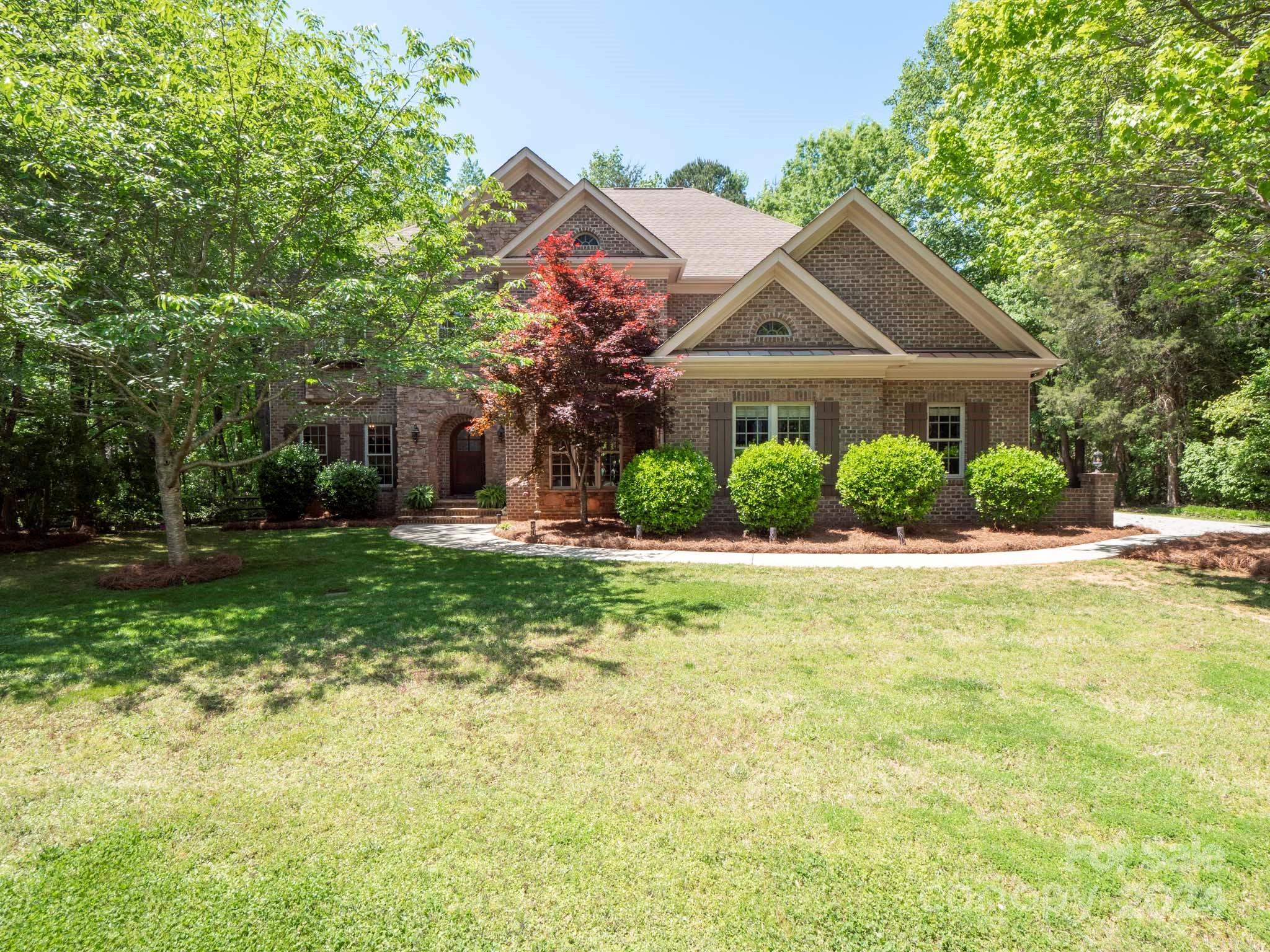 Photo one of 10921 Deerberry Ct Matthews NC 28105 | MLS 4124474