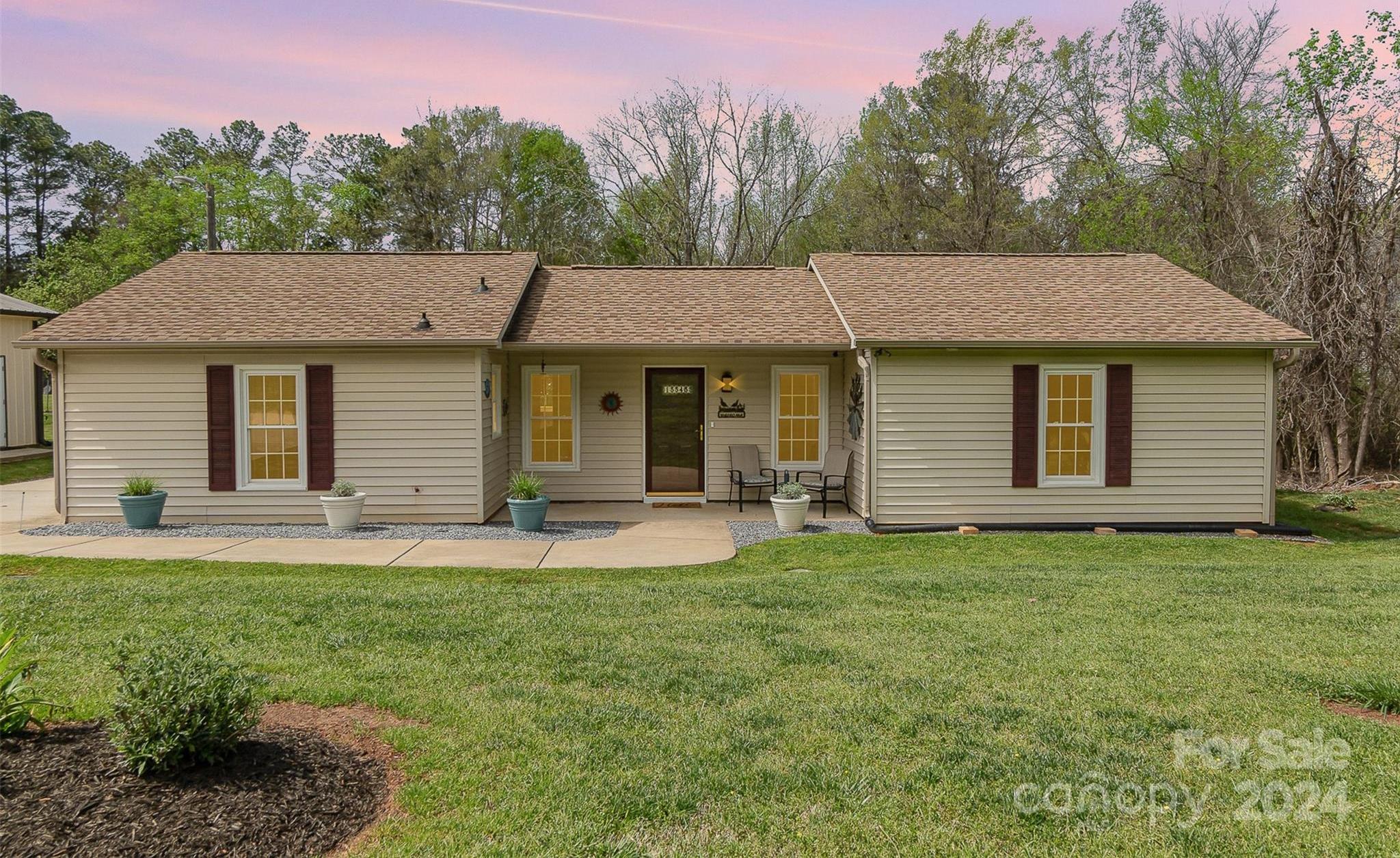 Photo one of 1334 Old Friendship Rd Rock Hill SC 29730 | MLS 4125243