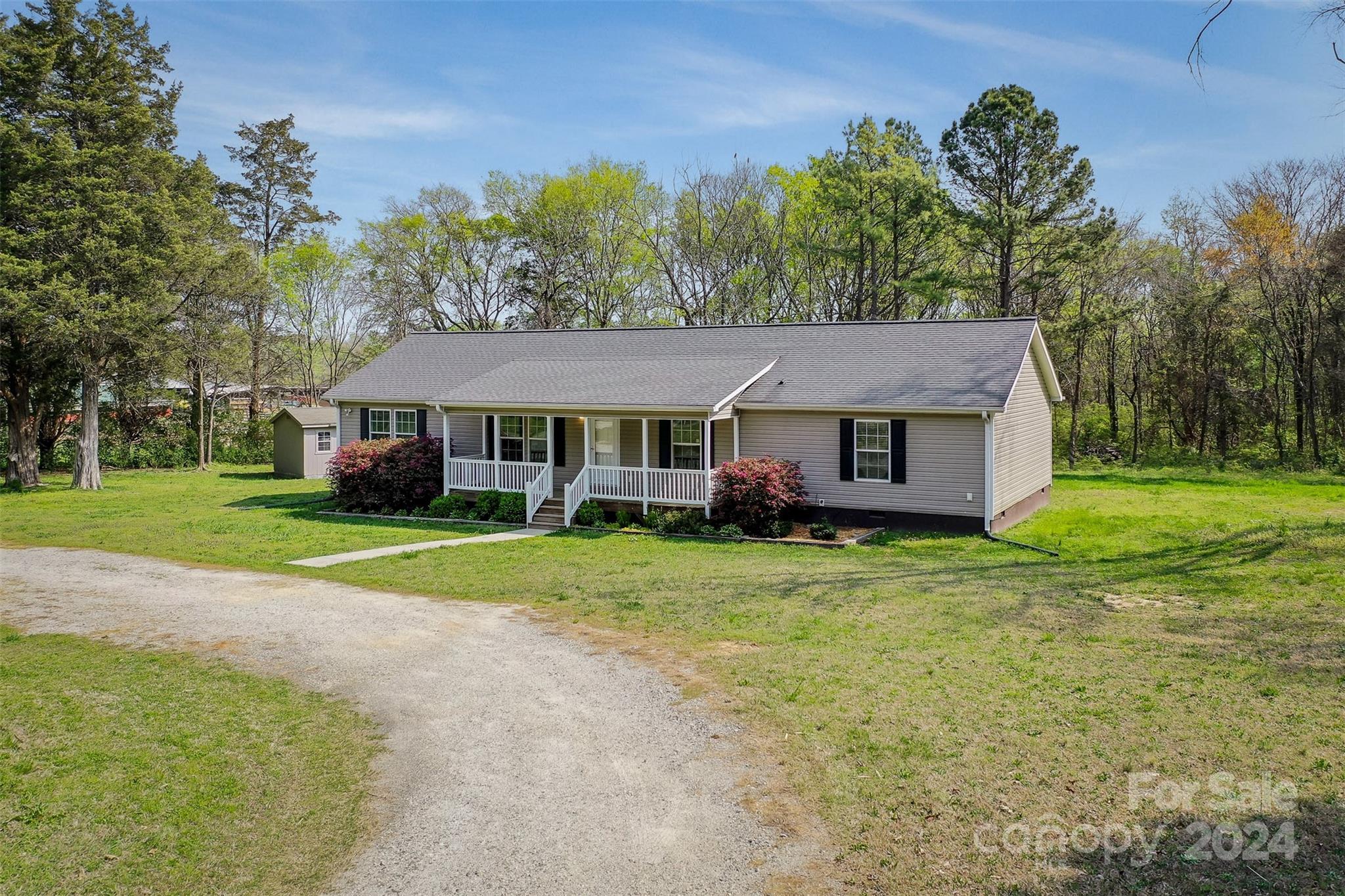 Photo one of 1495 Carson Rd Cleveland NC 27013 | MLS 4125295