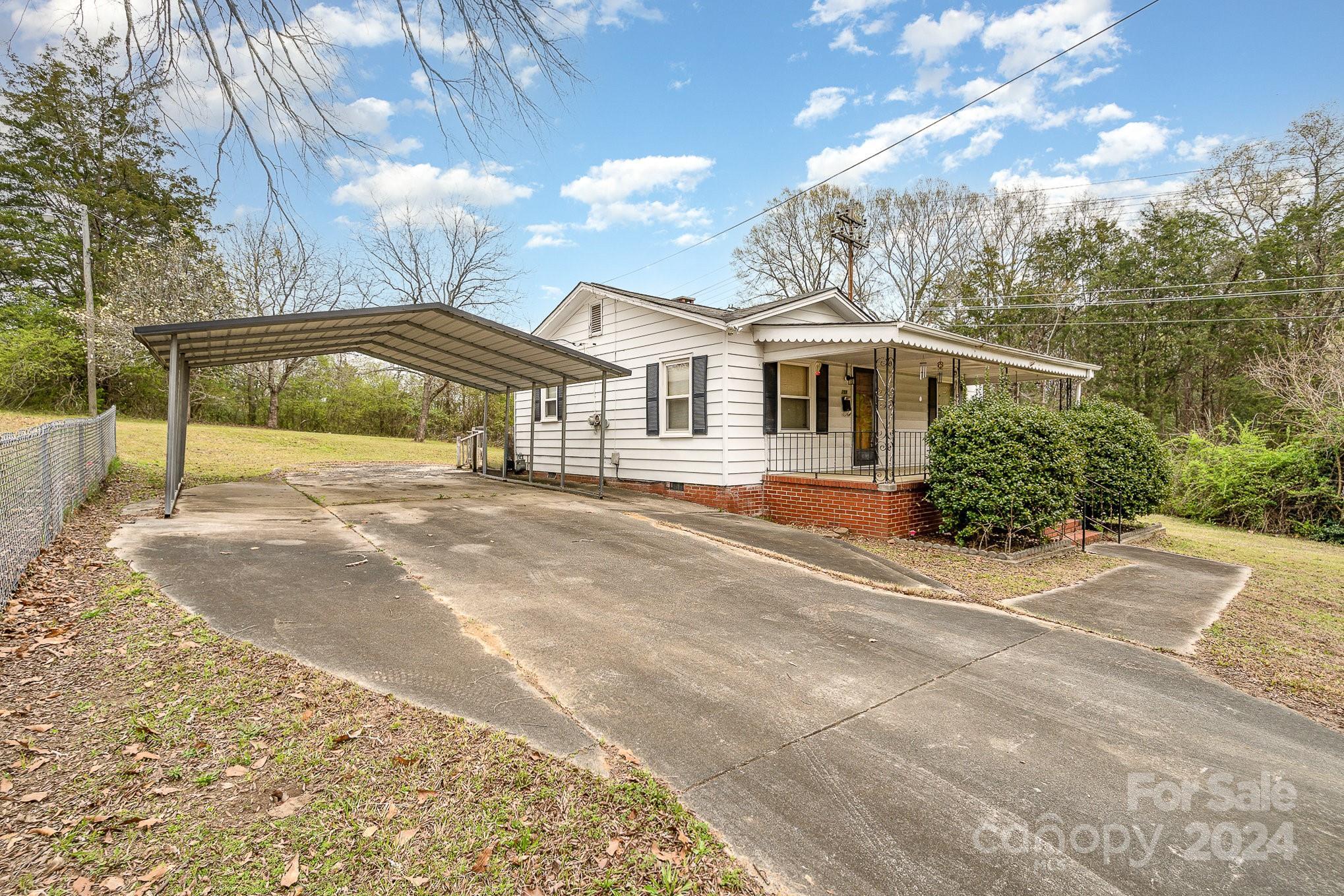Photo one of 159 East St Chester SC 29706 | MLS 4125491