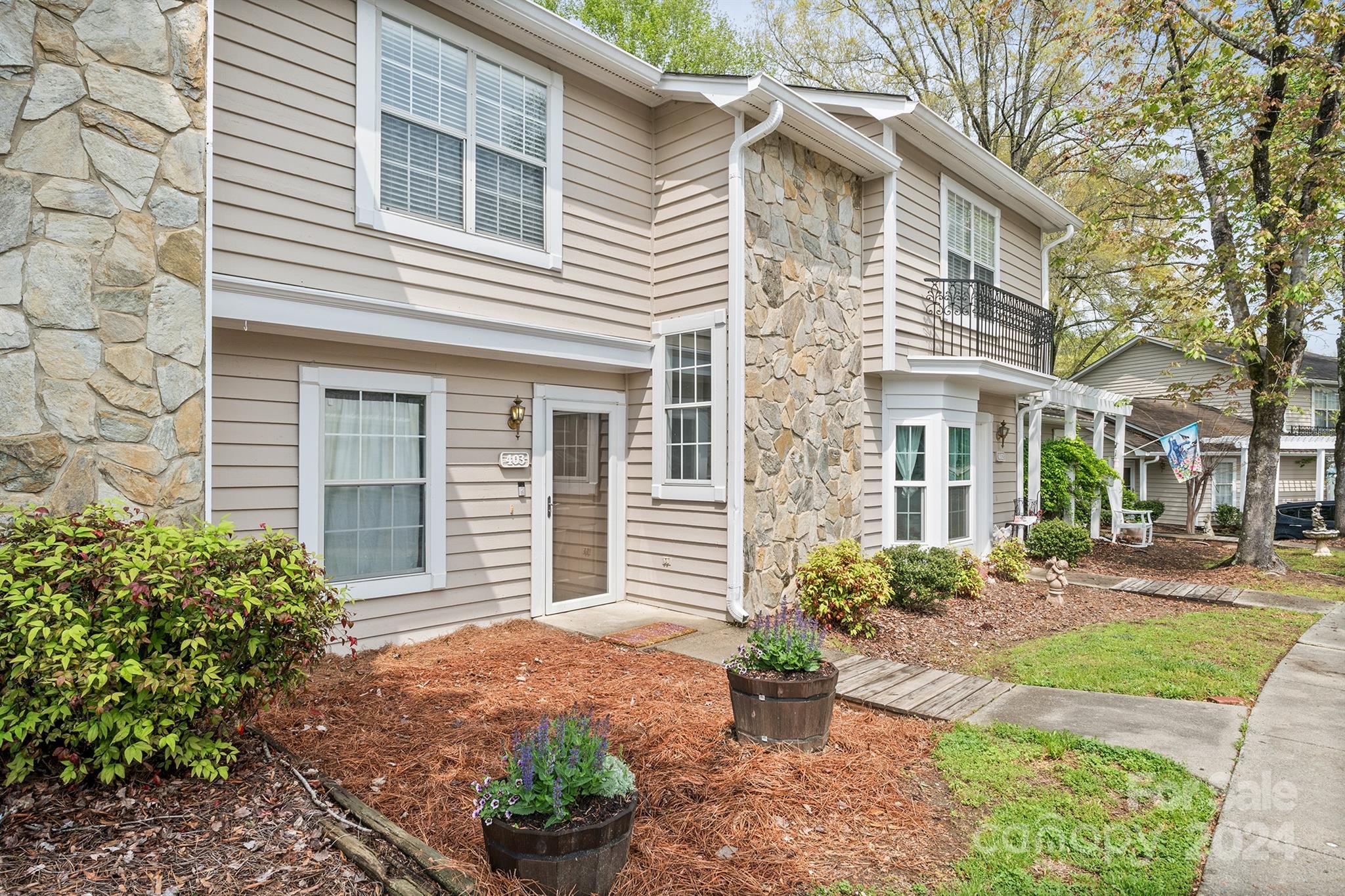 Photo one of 403 Heritage Pkwy Fort Mill SC 29715 | MLS 4125627