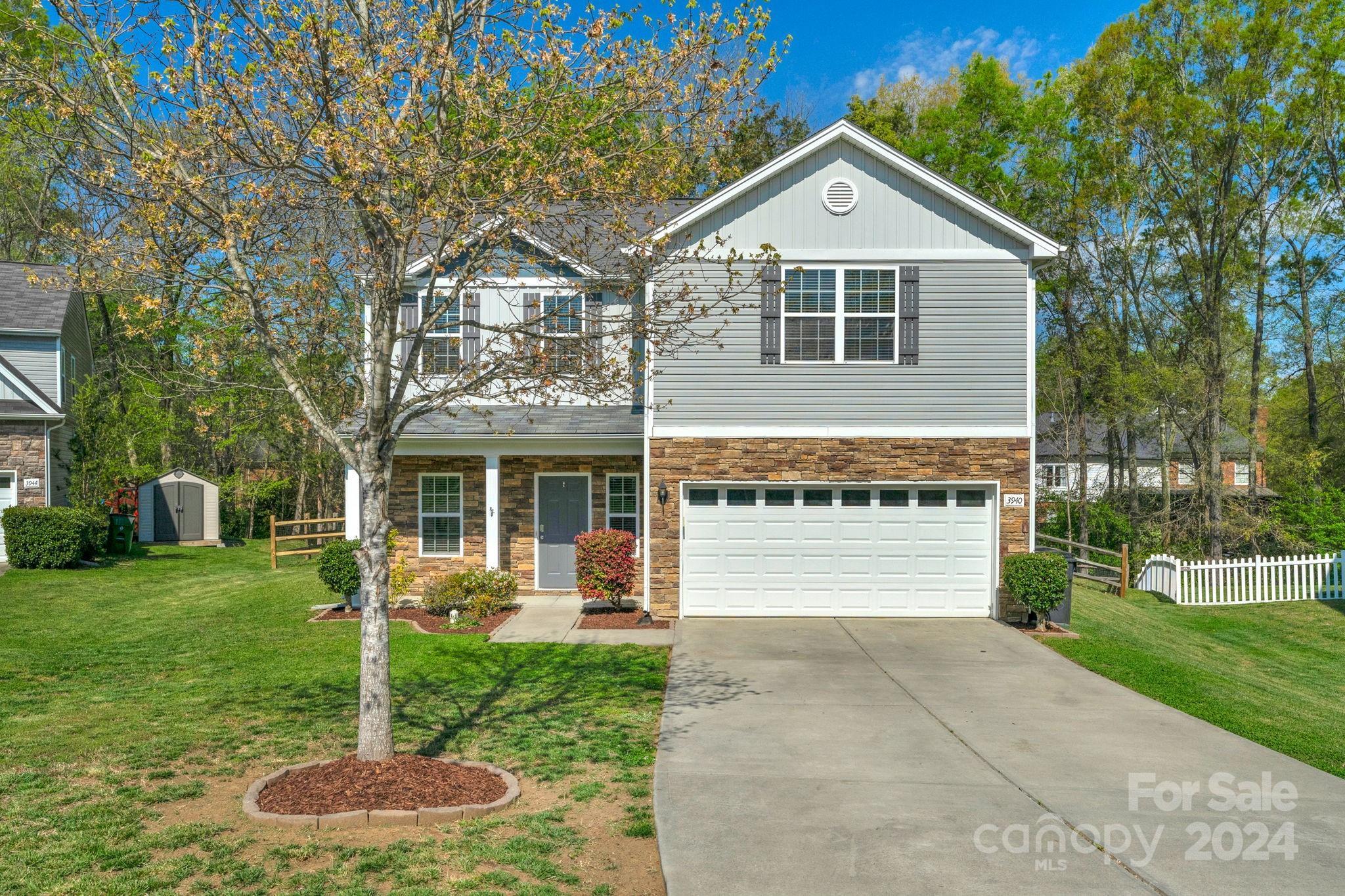 Photo one of 3940 Sky Dr Charlotte NC 28226 | MLS 4125662