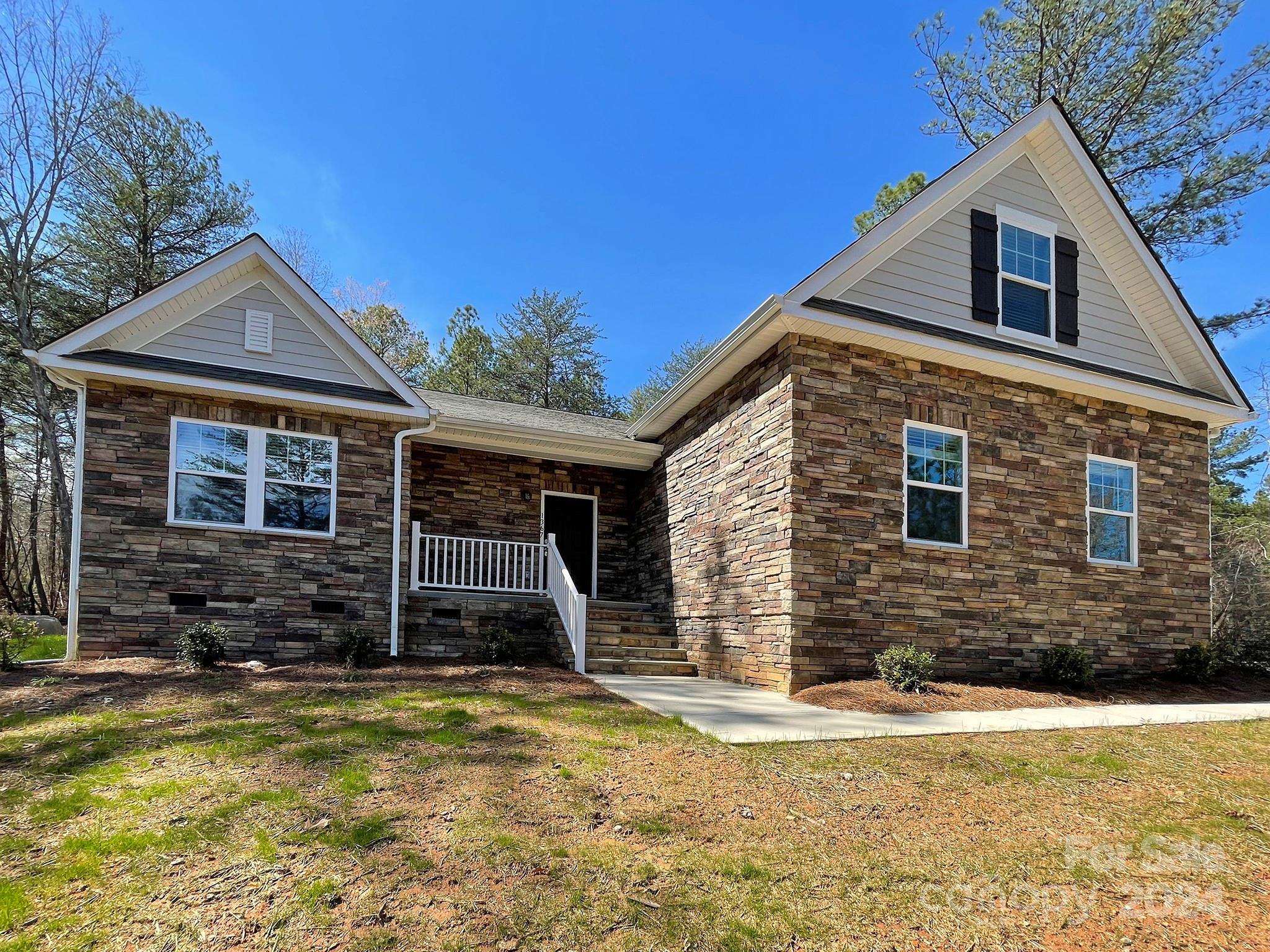 Photo one of 1367 Ron Whicker Dr Catawba NC 28609 | MLS 4125742