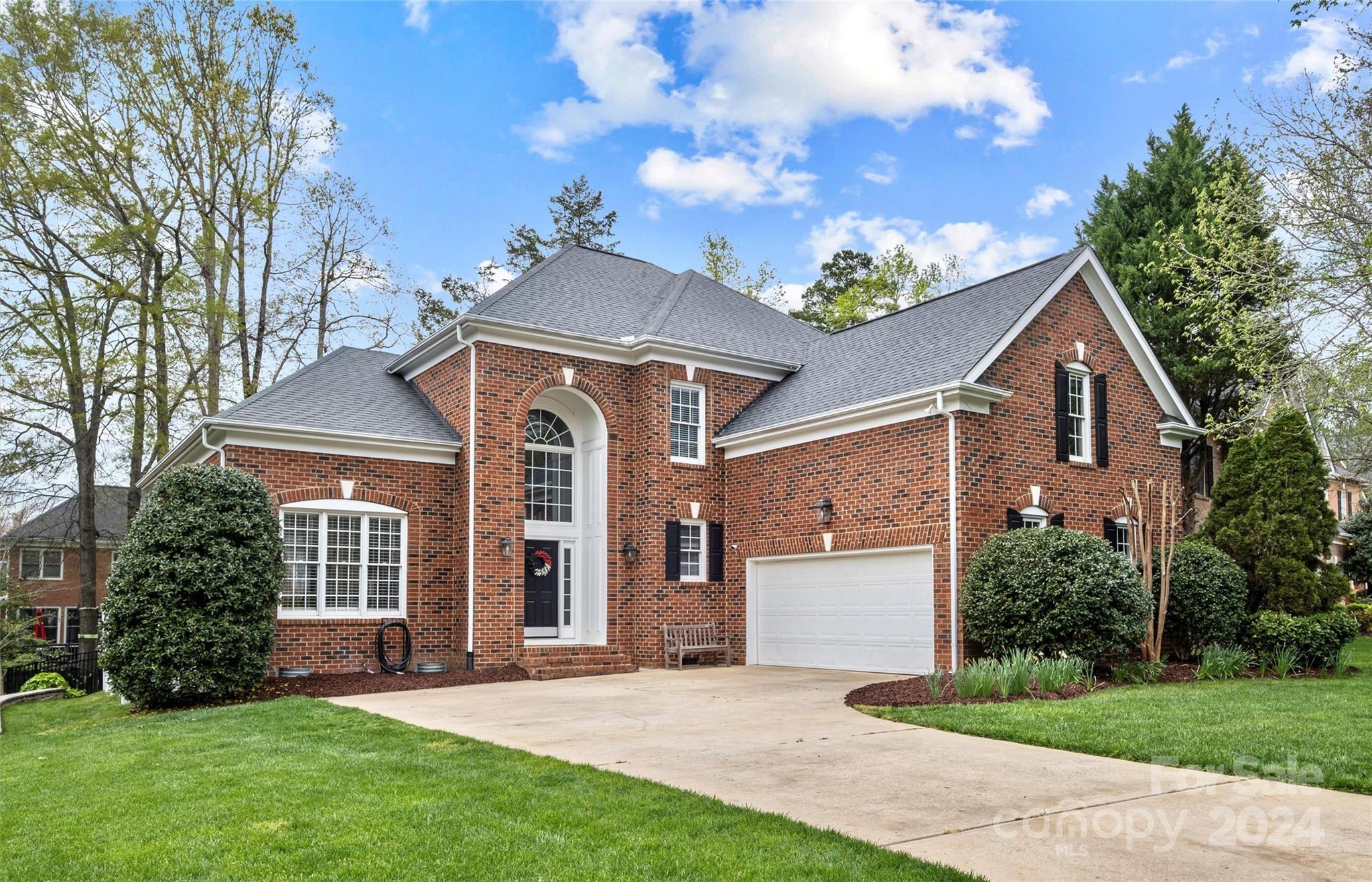 Photo one of 17022 Winged Thistle Ct Davidson NC 28036 | MLS 4126258