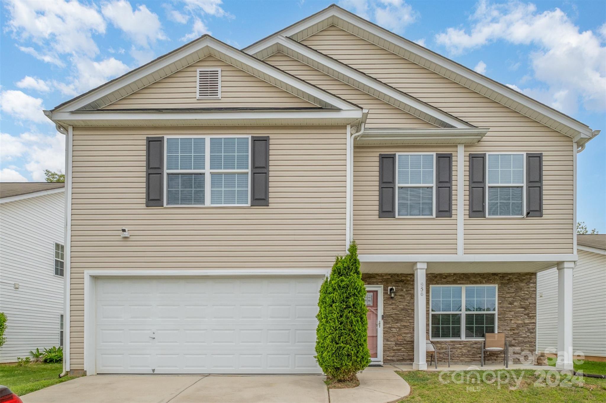 Photo one of 956 Sundance Dr Gastonia NC 28054 | MLS 4126529