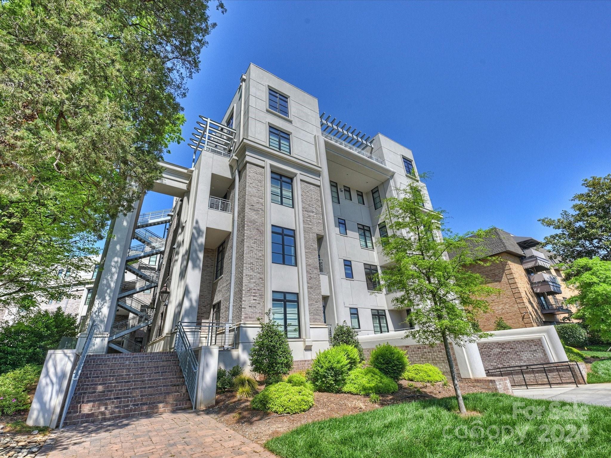 Photo one of 1333 Queens Rd # C5 Charlotte NC 28207 | MLS 4126579
