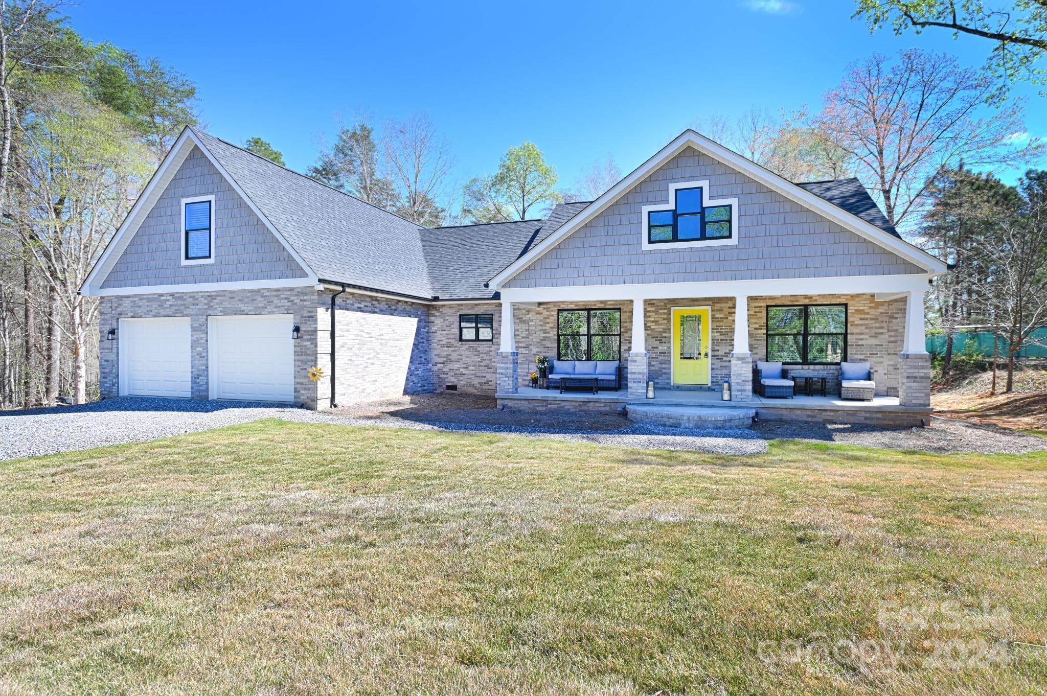 Photo one of 317 Gardner Point Dr Stoney Point NC 28678 | MLS 4126724