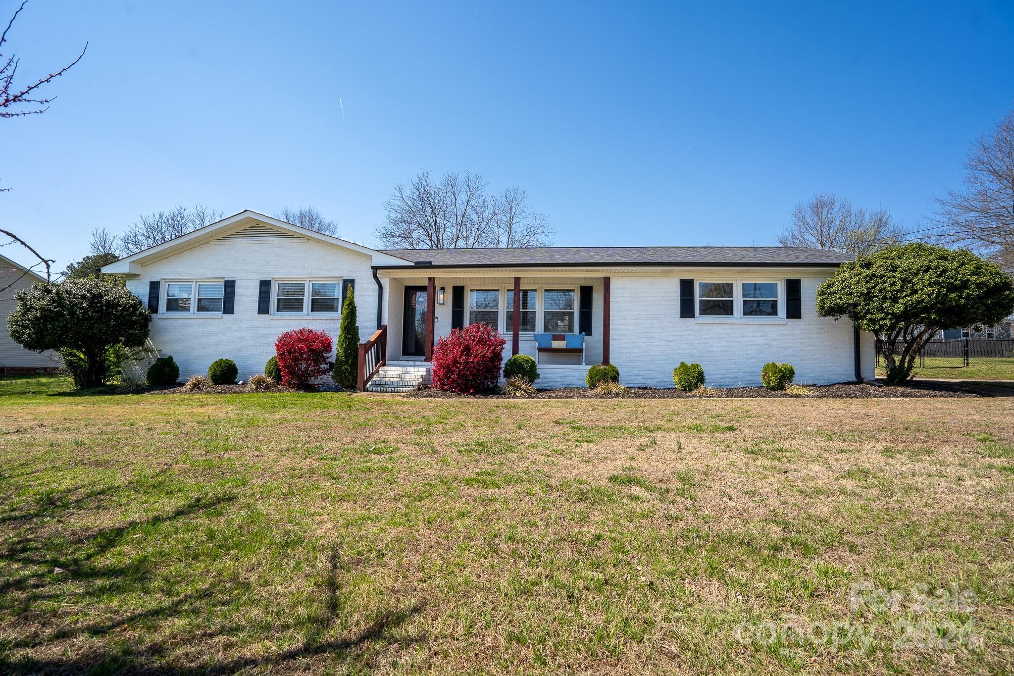 Photo one of 1036 Rembrandt Dr Concord NC 28027 | MLS 4127152