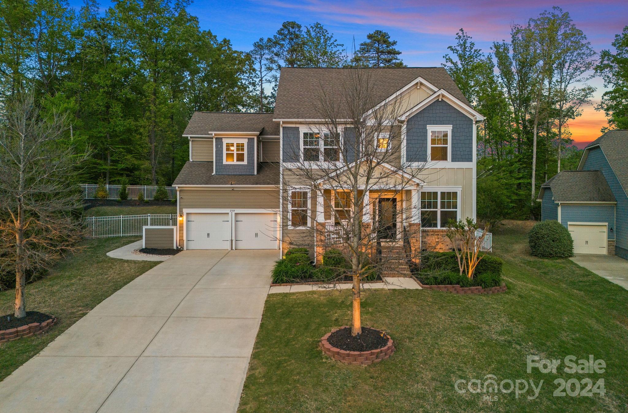 Photo one of 2309 Gallberry Ln Waxhaw NC 28173 | MLS 4127157