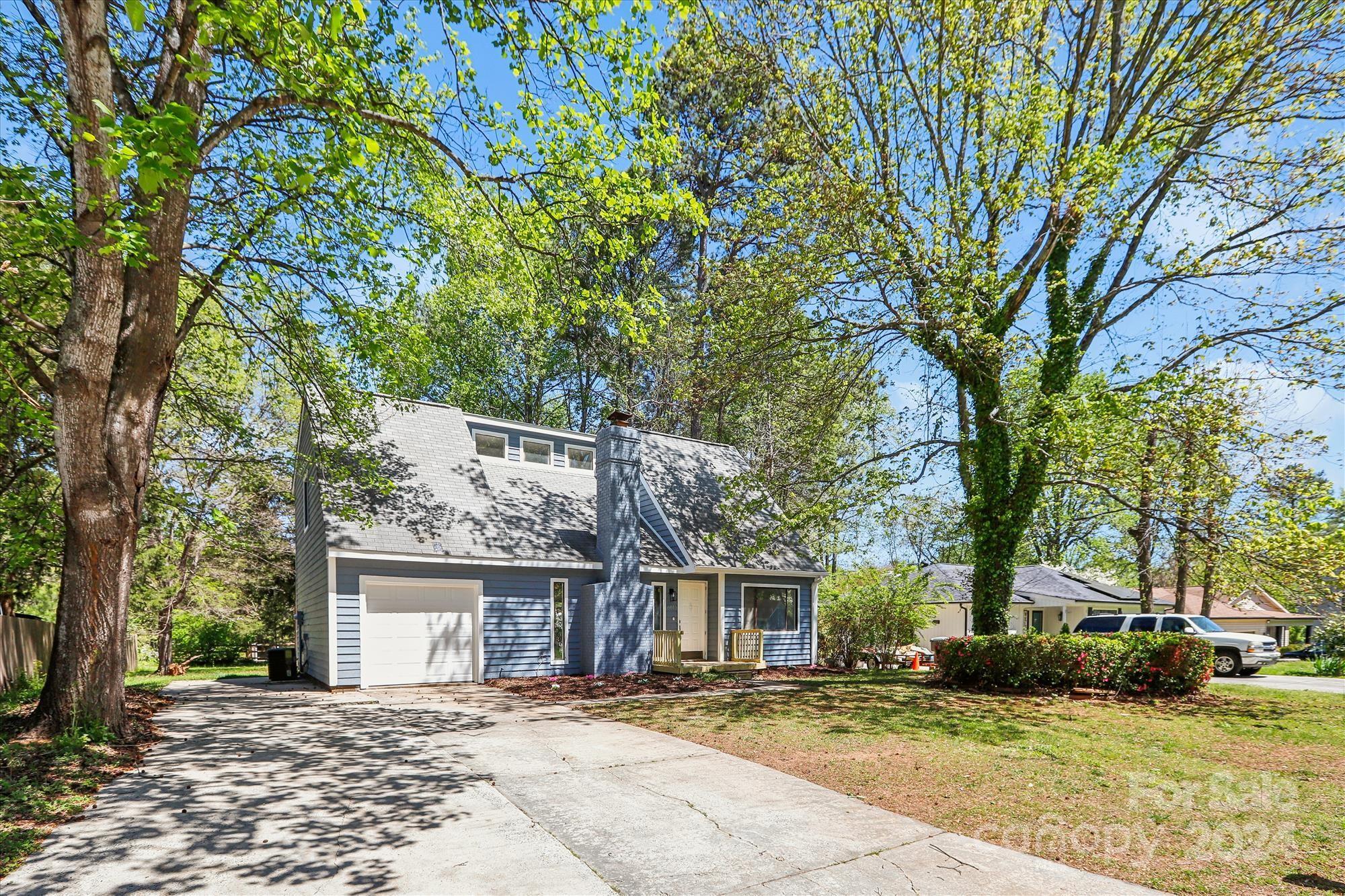 Photo one of 6815 Arroyo Dr Charlotte NC 28227 | MLS 4127503