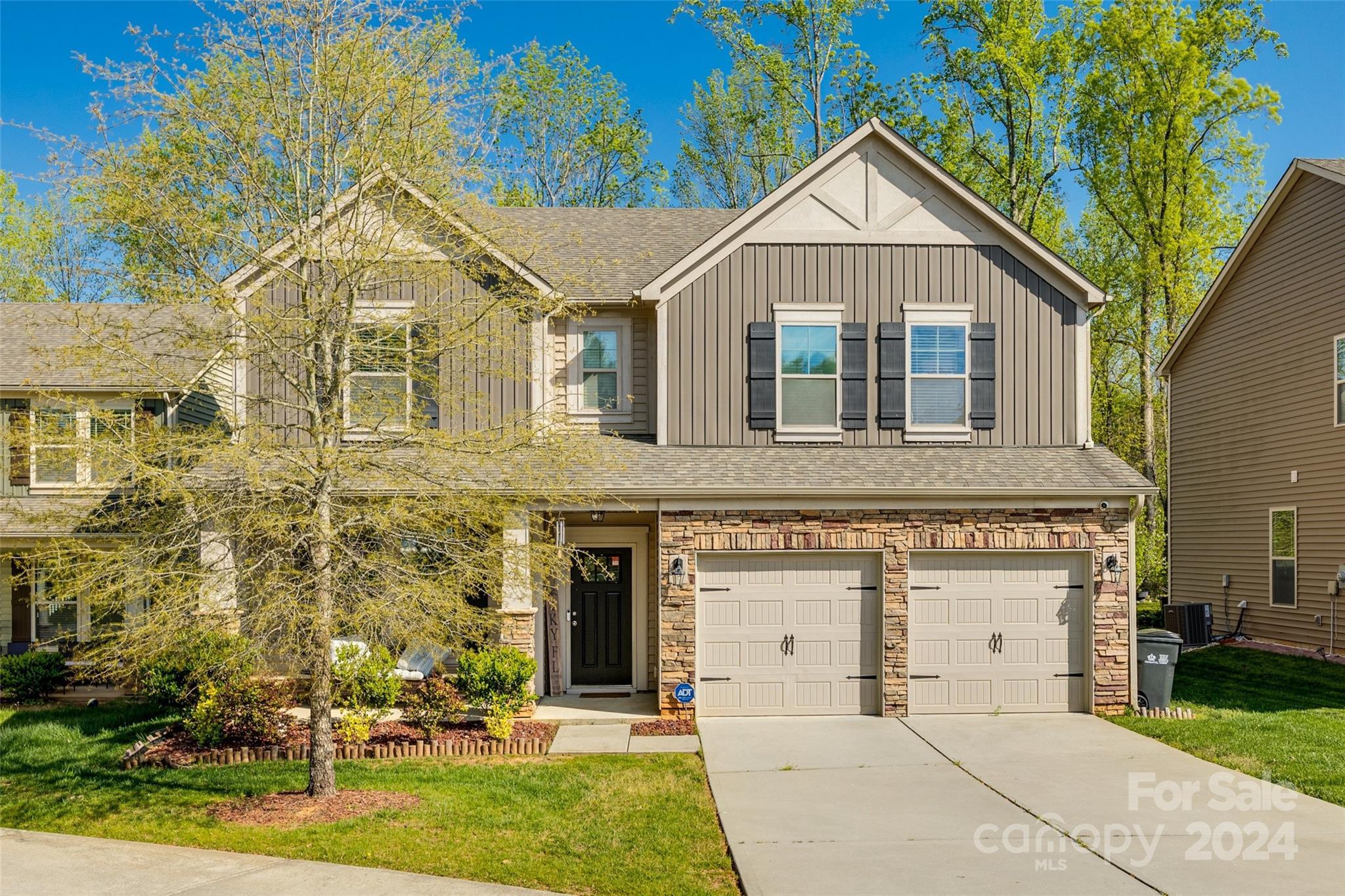 Photo one of 10128 Michael Crossing Dr Charlotte NC 28213 | MLS 4127553