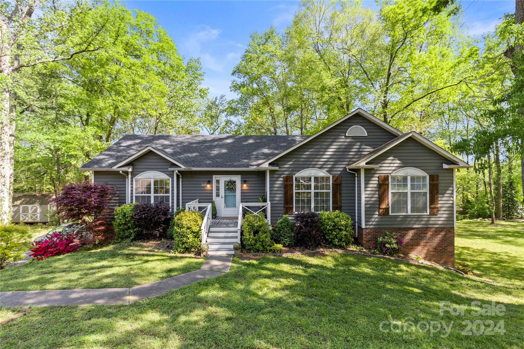 Photo one of 267 Fryling Sw Ave Concord NC 28025 | MLS 4127574