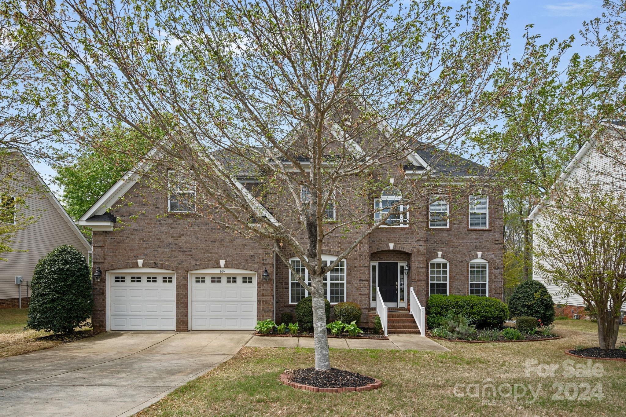 Photo one of 607 Evening Mist Dr Fort Mill SC 29708 | MLS 4128412