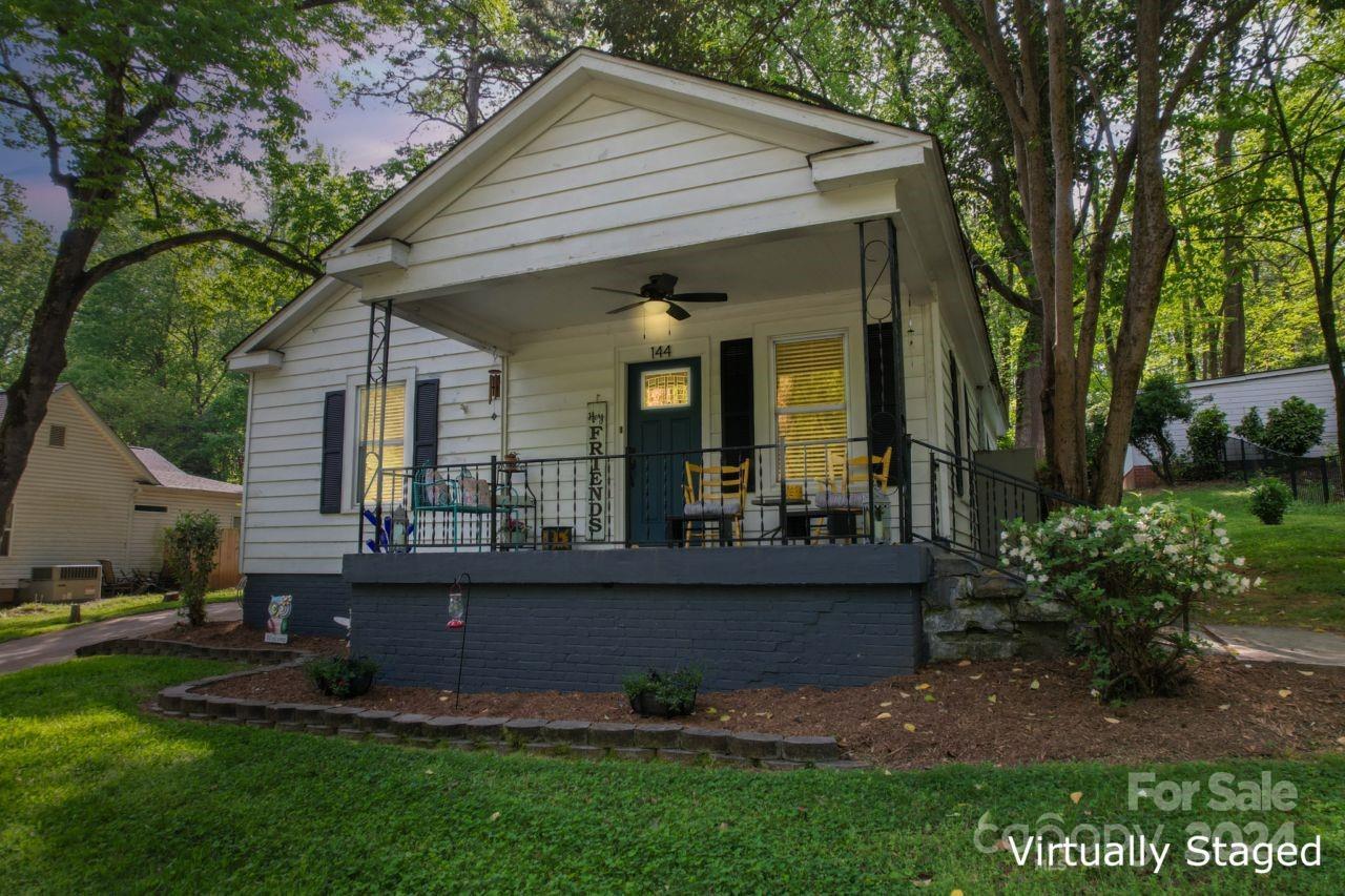 Photo one of 144 Still Ave Fort Mill SC 29715 | MLS 4128882