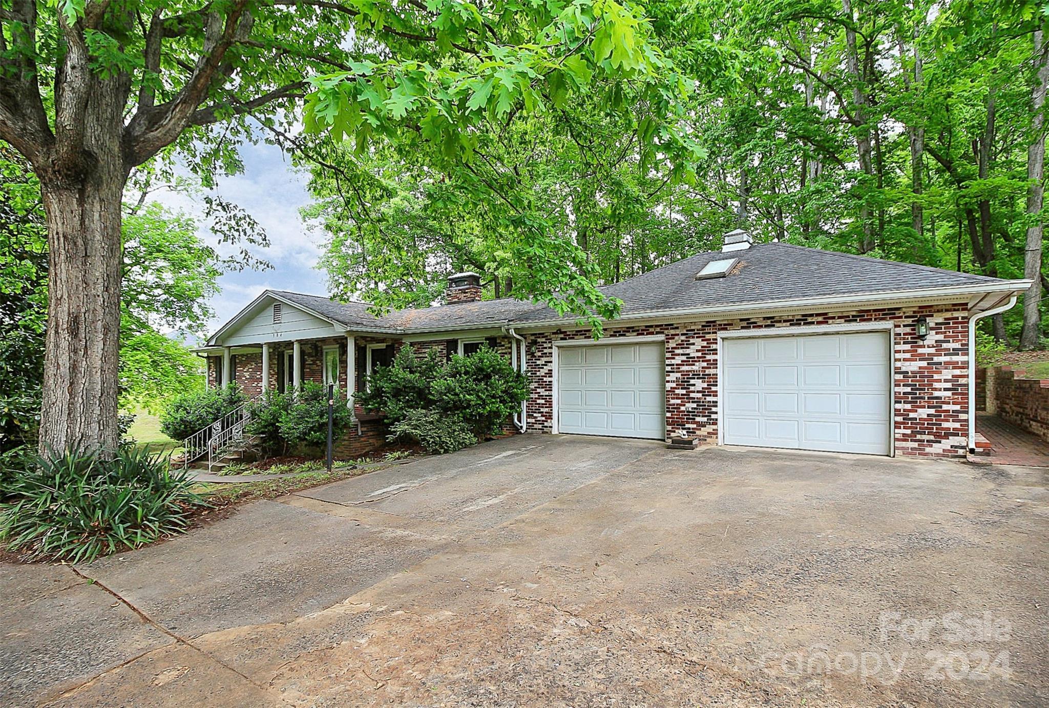 Photo one of 904 N 6Th St Bessemer City NC 28016 | MLS 4129245