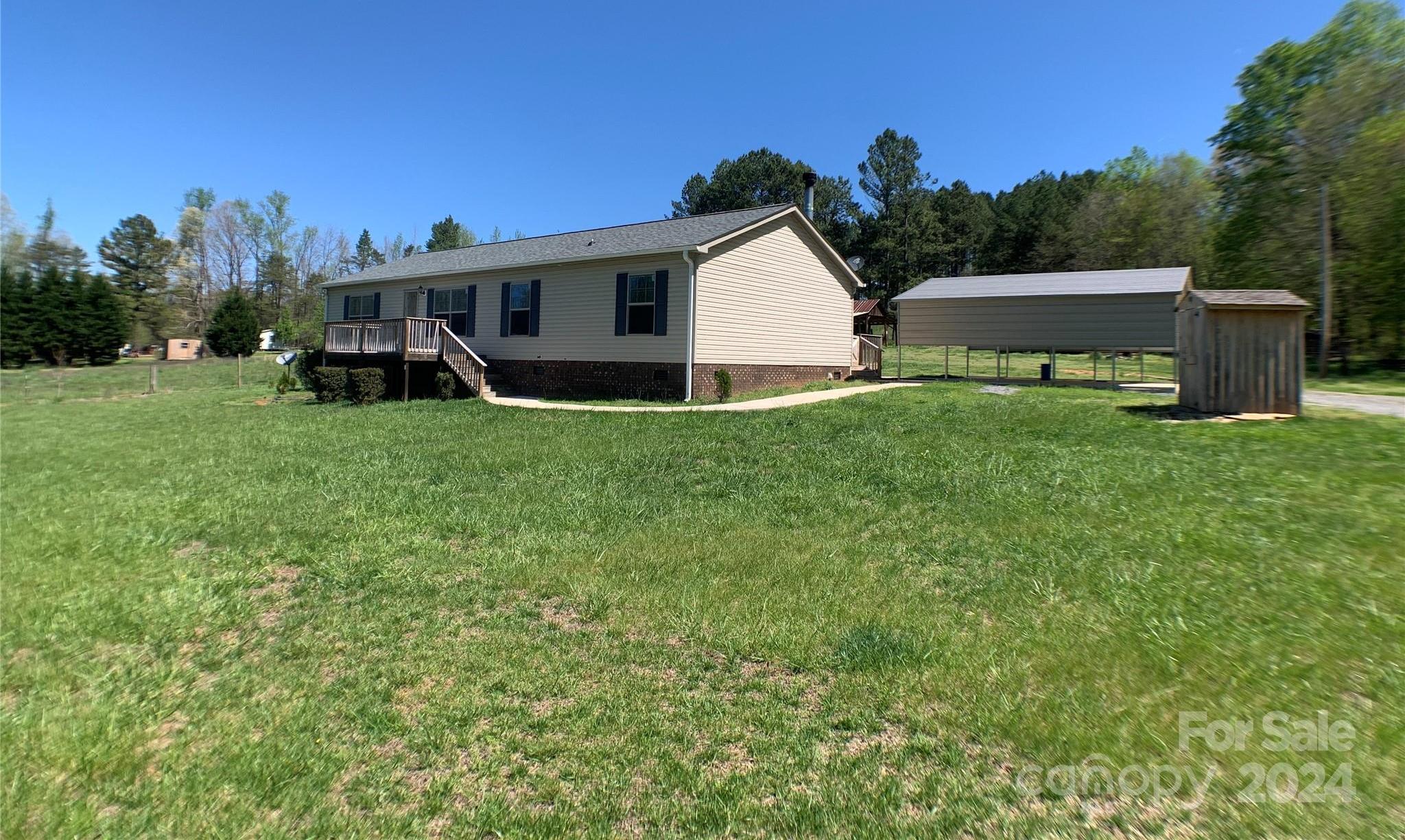 Photo one of 5200 Helms End Of Trl Lincolnton NC 28092 | MLS 4129329