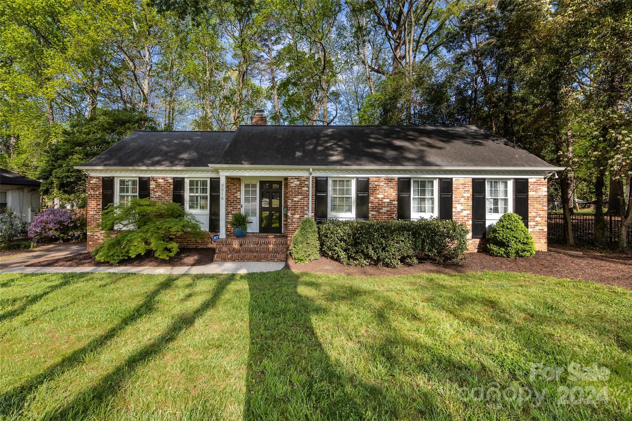Photo one of 3816 Sussex Ave Charlotte NC 28210 | MLS 4129556