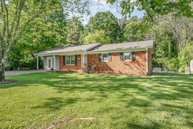Photo one of 612 Old Mountain Rd Statesville NC 28677 | MLS 4130157