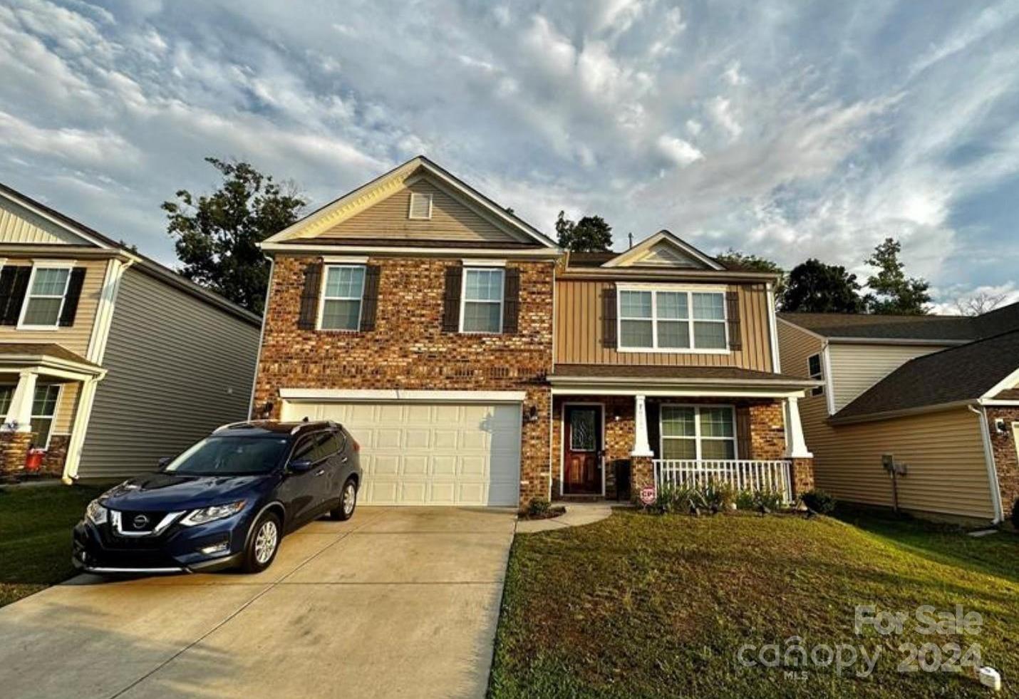 Photo one of 7021 Thorncrown St Charlotte NC 28214 | MLS 4130759