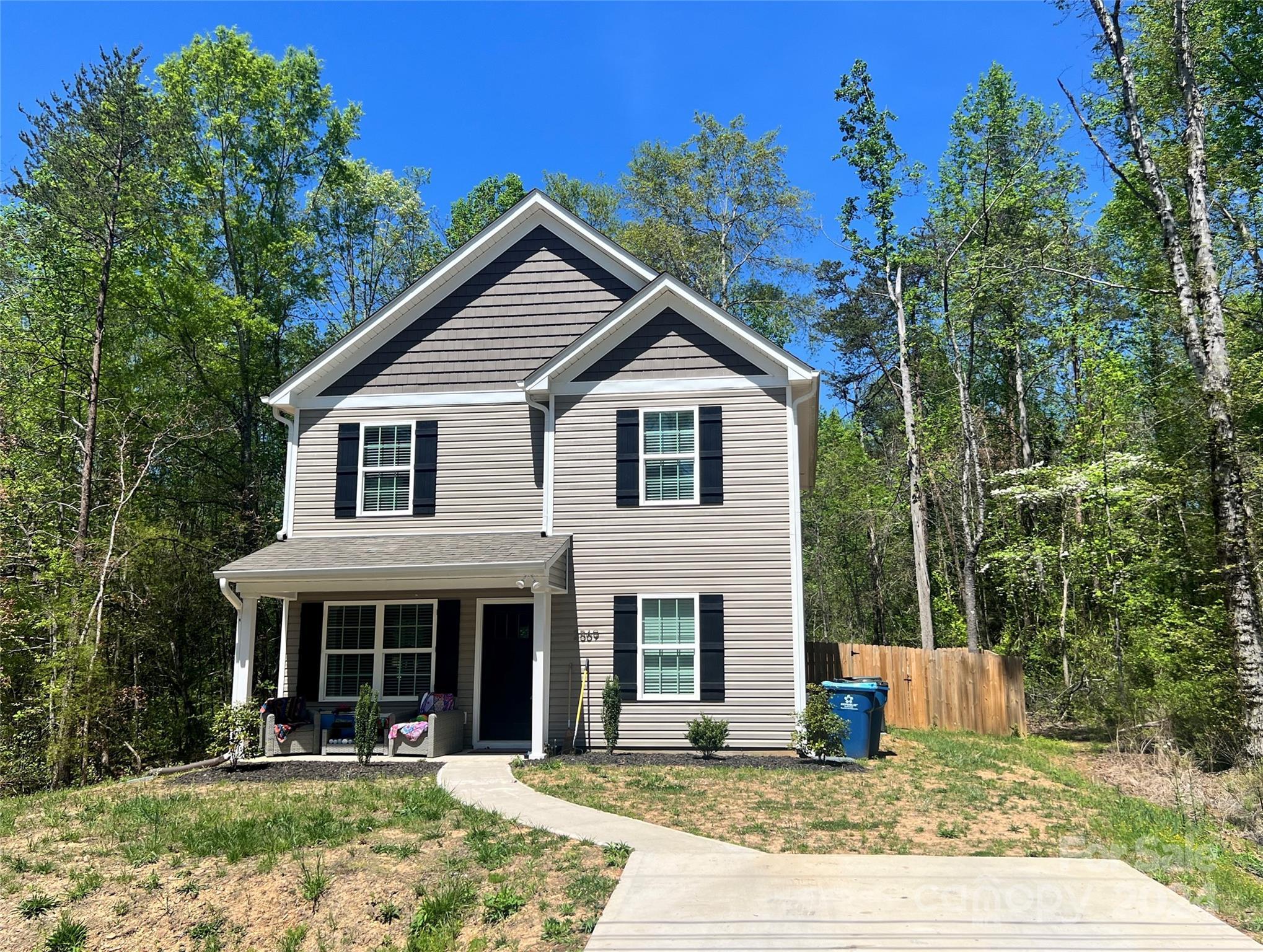Photo one of 2569 33Rd Ne Ave Hickory NC 28601 | MLS 4130768