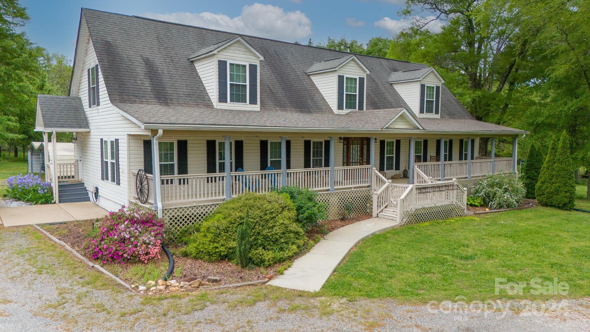 Photo one of 3199 Harmony Rd Catawba SC 29704 | MLS 4130836