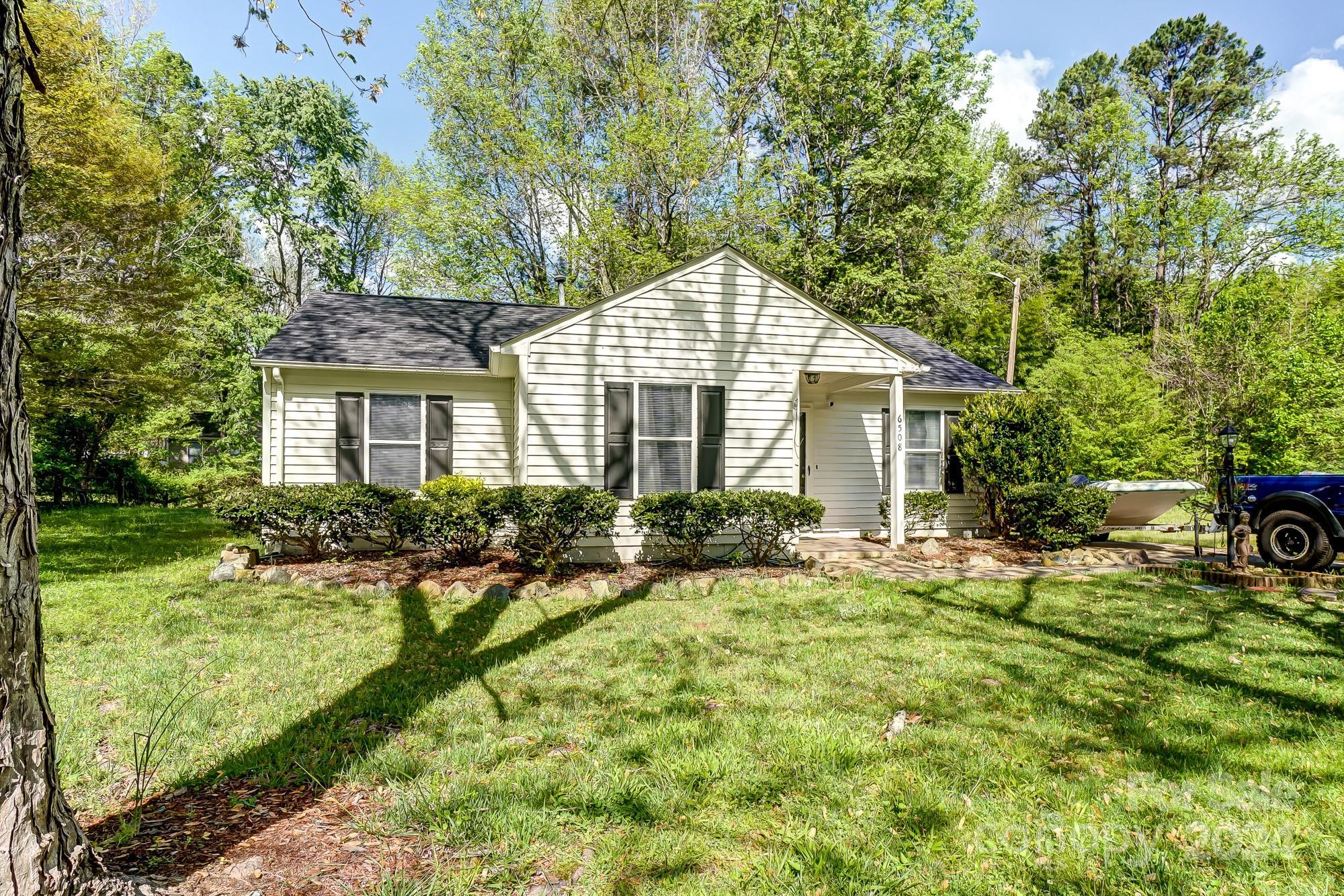 Photo one of 6508 Burning Bush Ct Charlotte NC 28227 | MLS 4130912