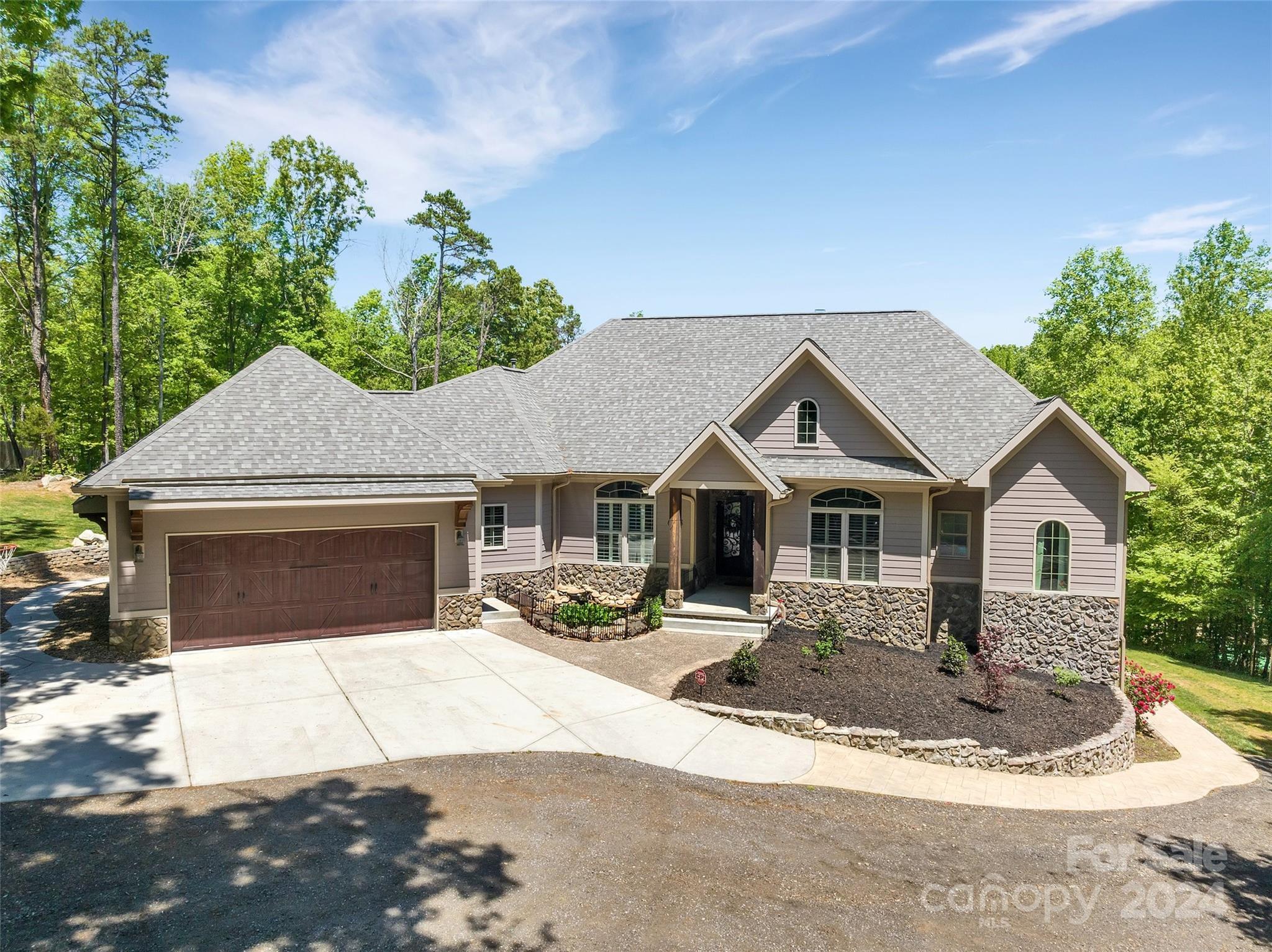 Photo one of 6768 Drakestone Rd Kannapolis NC 28081 | MLS 4132320